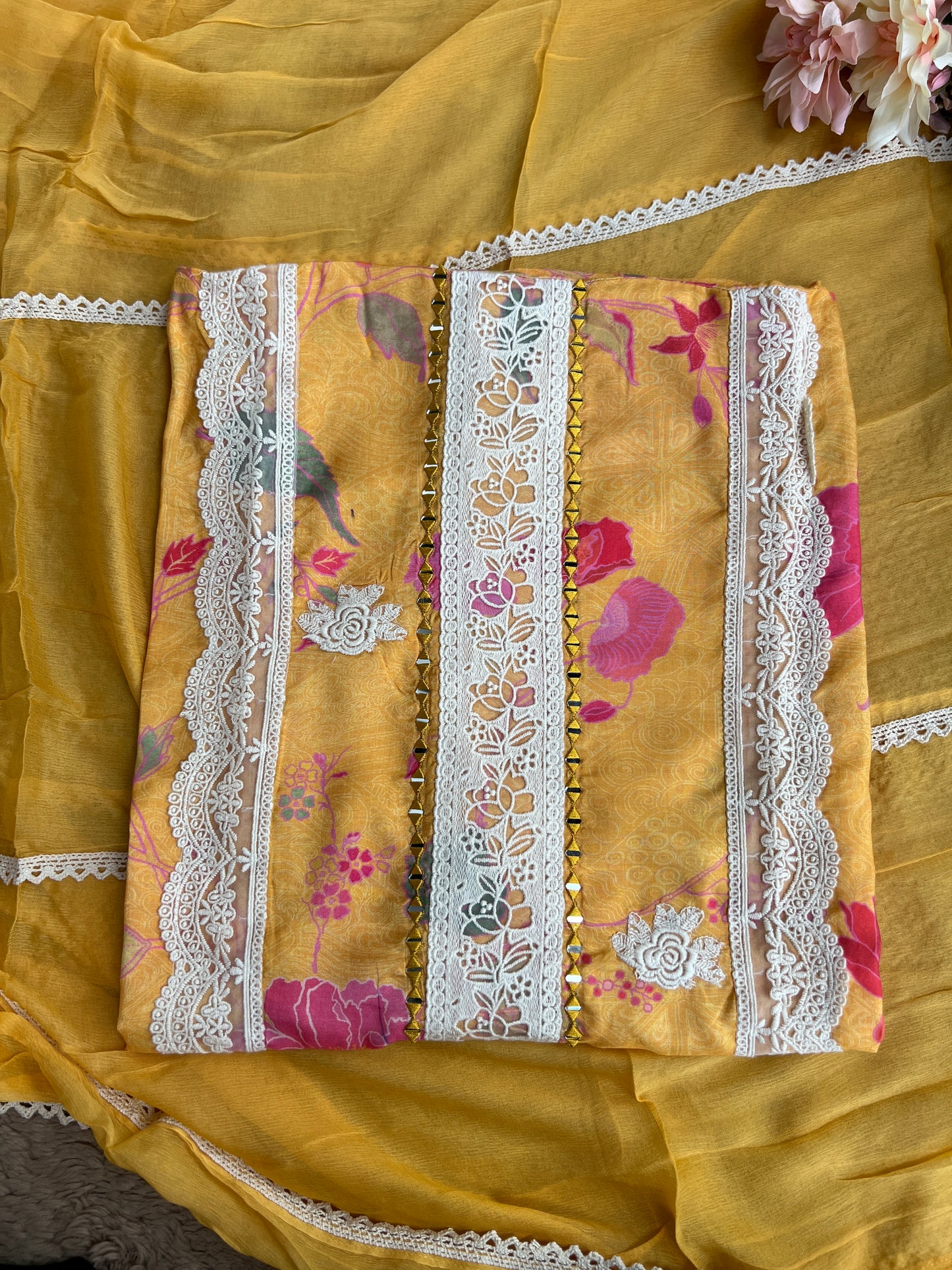 Floral Maslin Suit with Elegant Lace Detailing