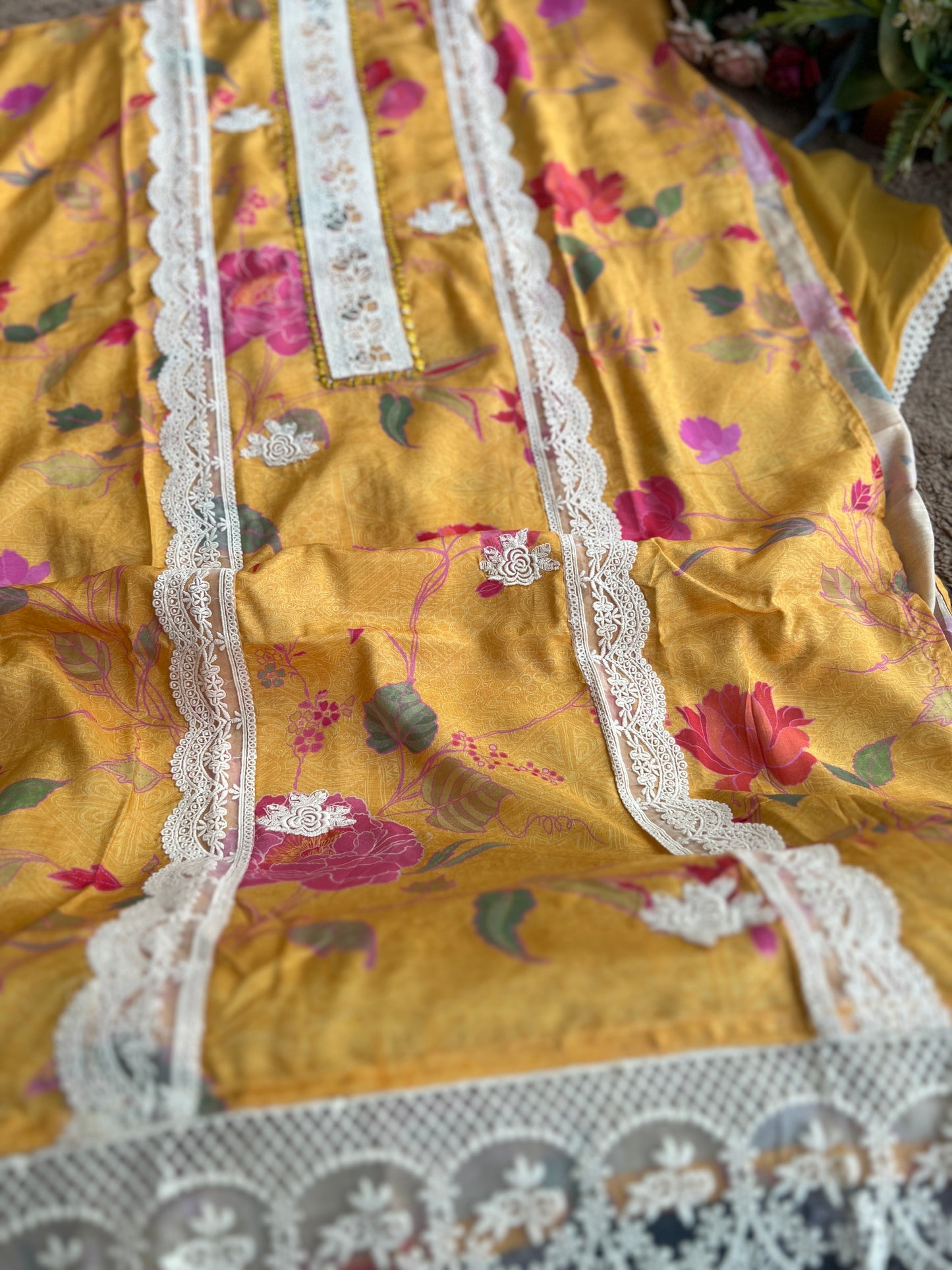 Floral Maslin Suit with Elegant Lace Detailing