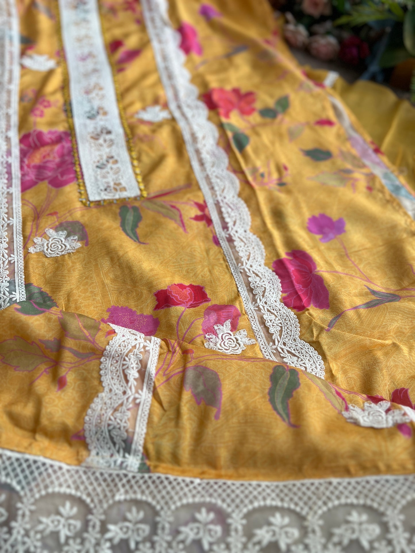Floral Maslin Suit with Elegant Lace Detailing