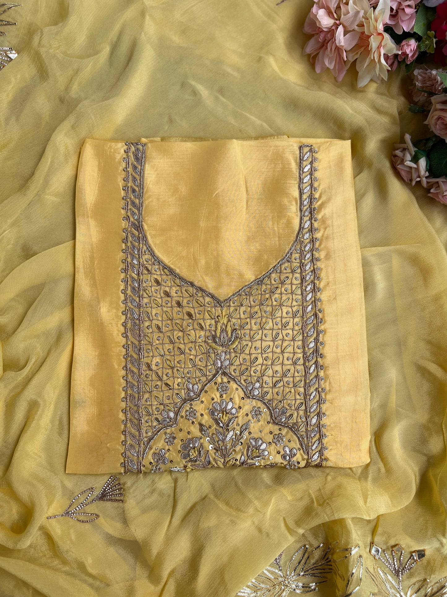 Golden Yellow Charm – Exquisite Handwork Suit