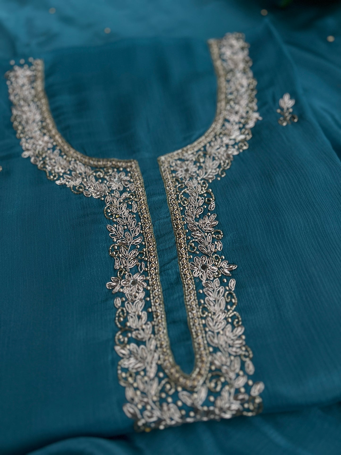 Teal Elegance – Chinnon Handwork Ensemble