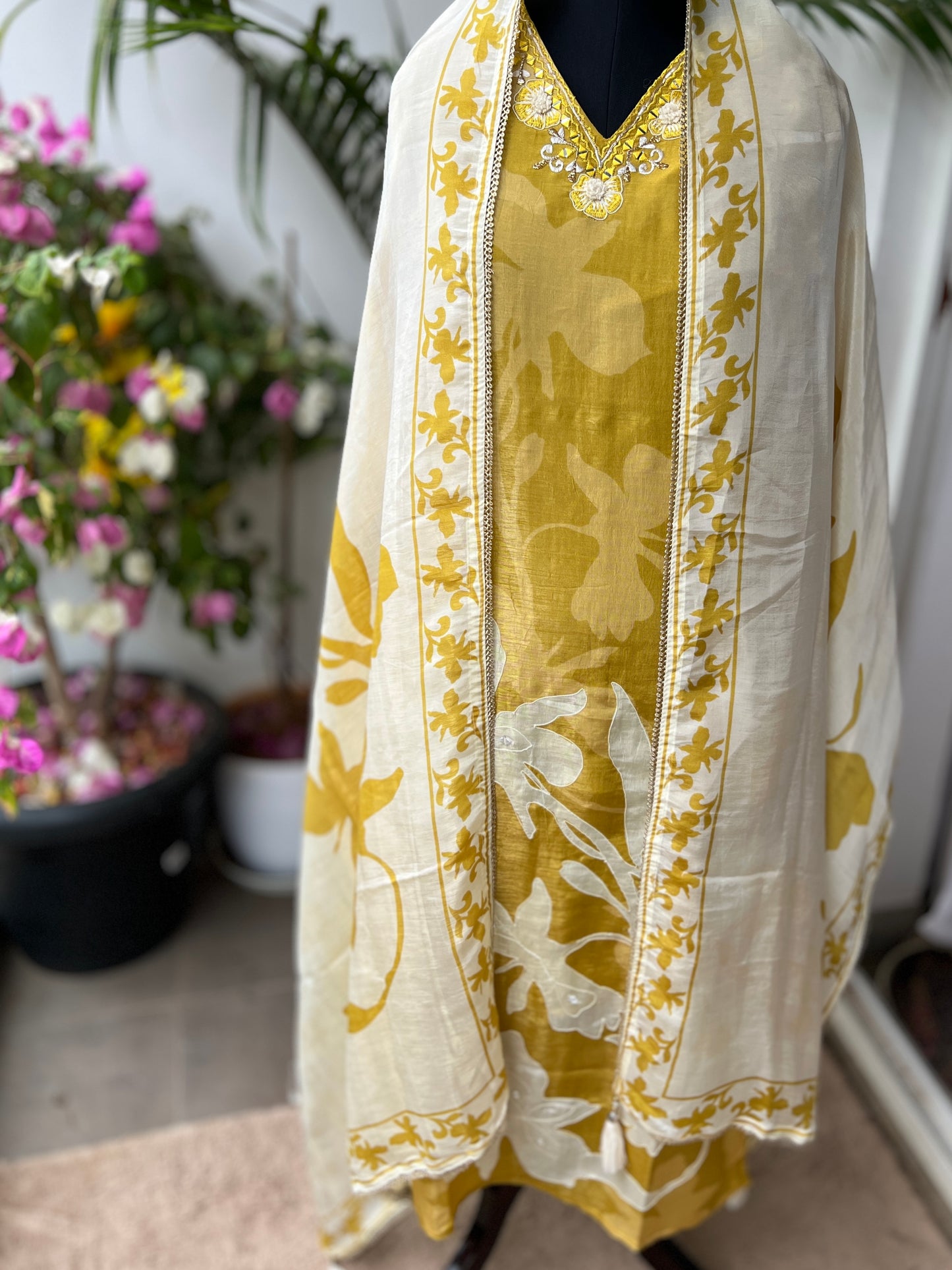 ✨Sunshine Bloom Shimmer Maslin Suit✨