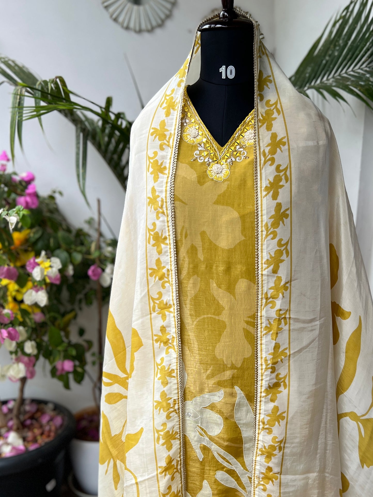 ✨Sunshine Bloom Shimmer Maslin Suit✨