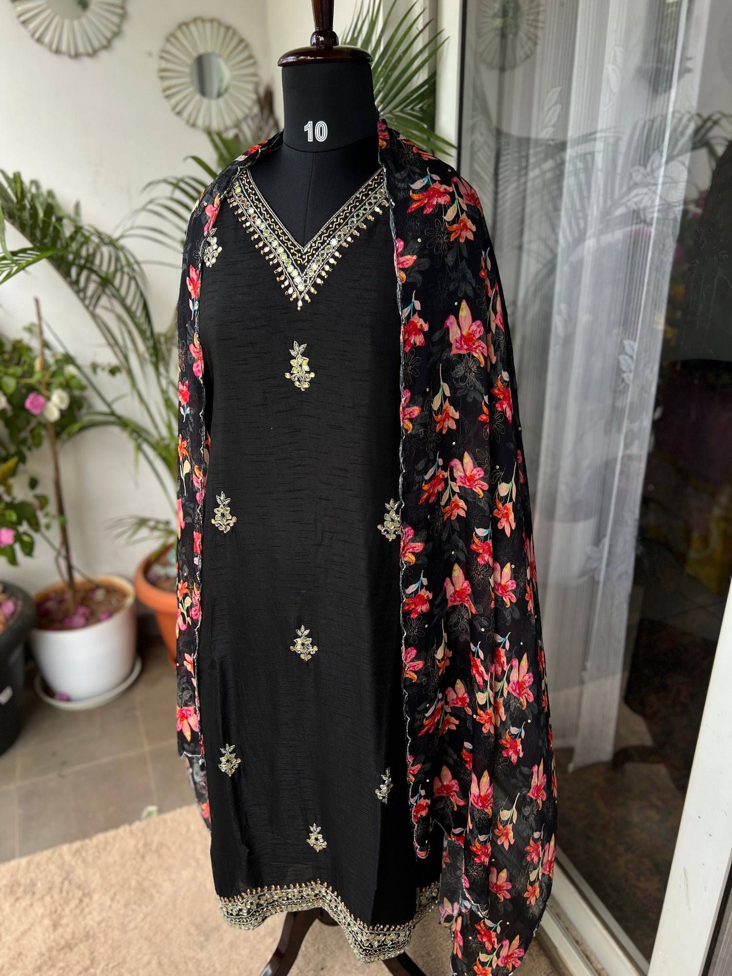 Midnight Elegance – Black Tussar Silk Suit with Kalkatta Handwork & Floral Chiffon Dupatta