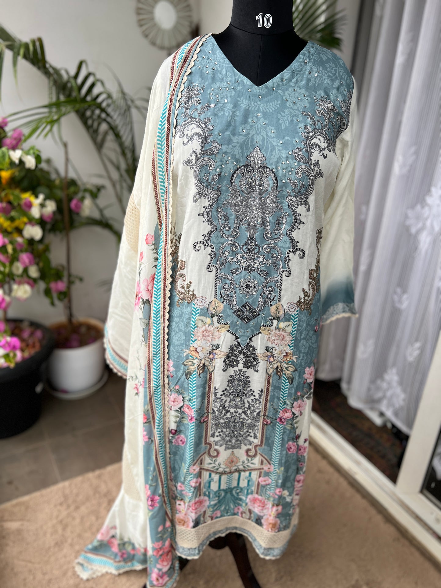 Karachi Charm – Maslin Printed Ready to Wear Suit with Lace Detailed Dupatta