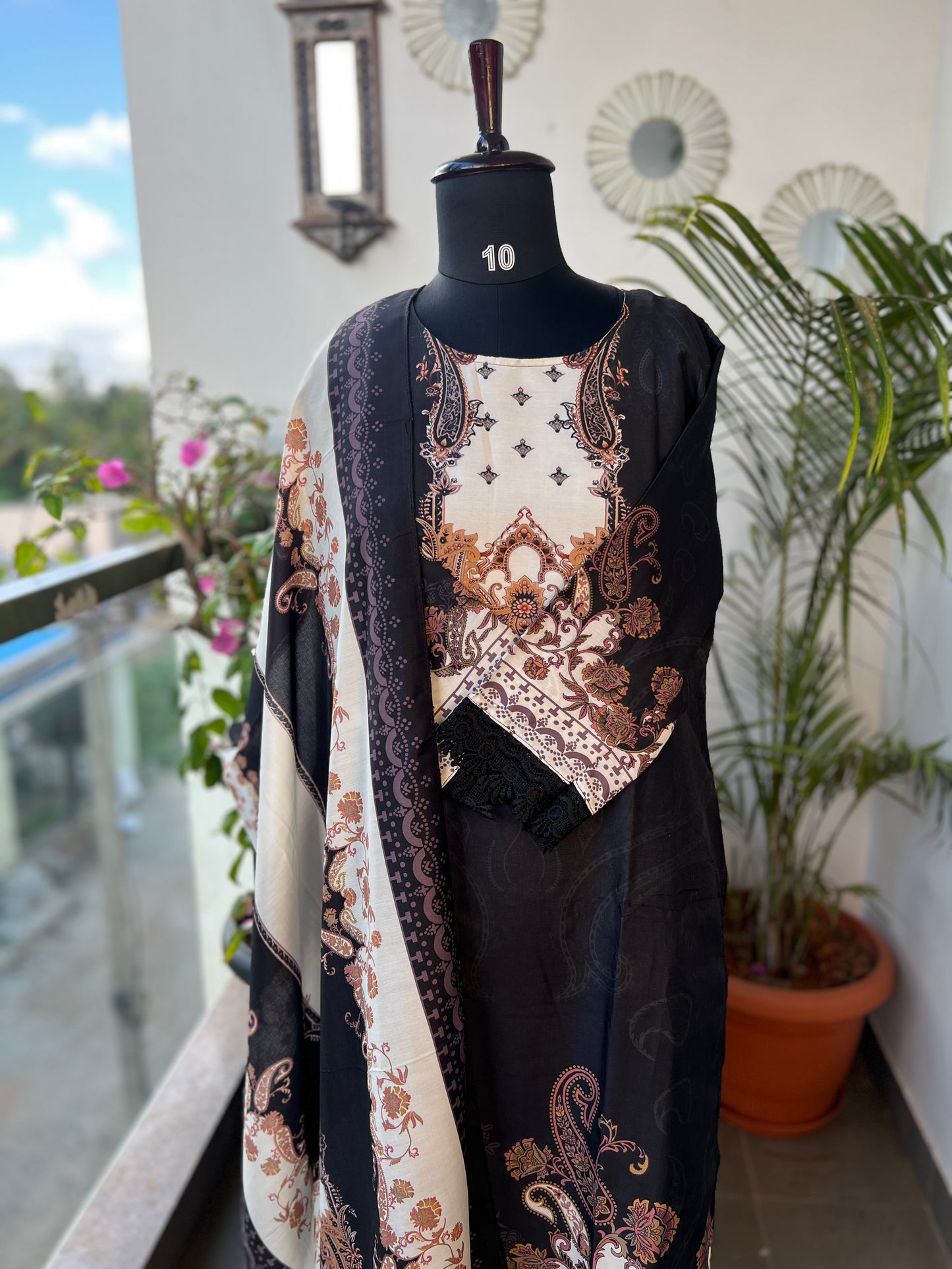 Black Karachi Print Maslin Suit with Dupatta – Timeless Ethnic Charm