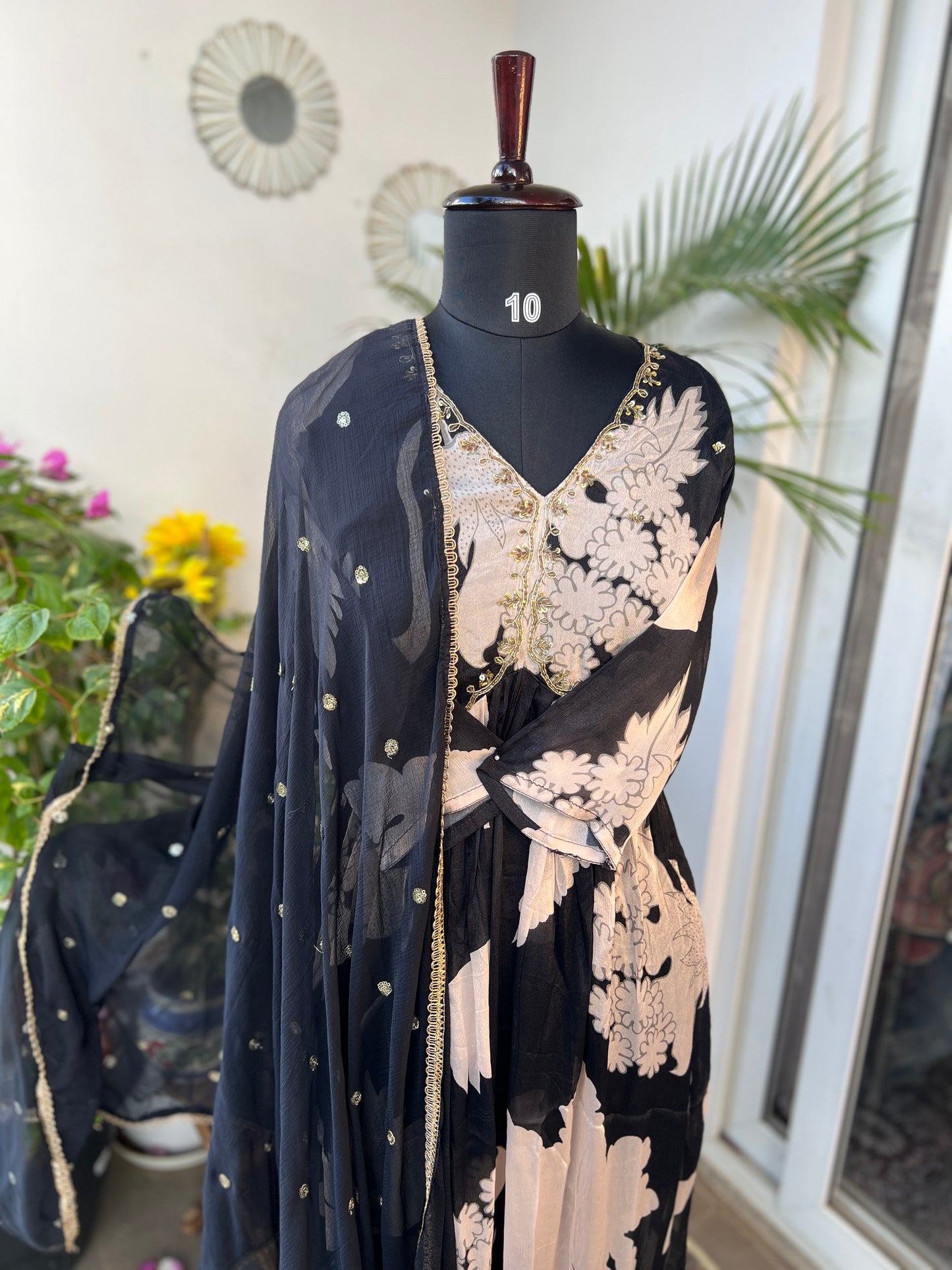 Black And White Aaliya cut ready to wear