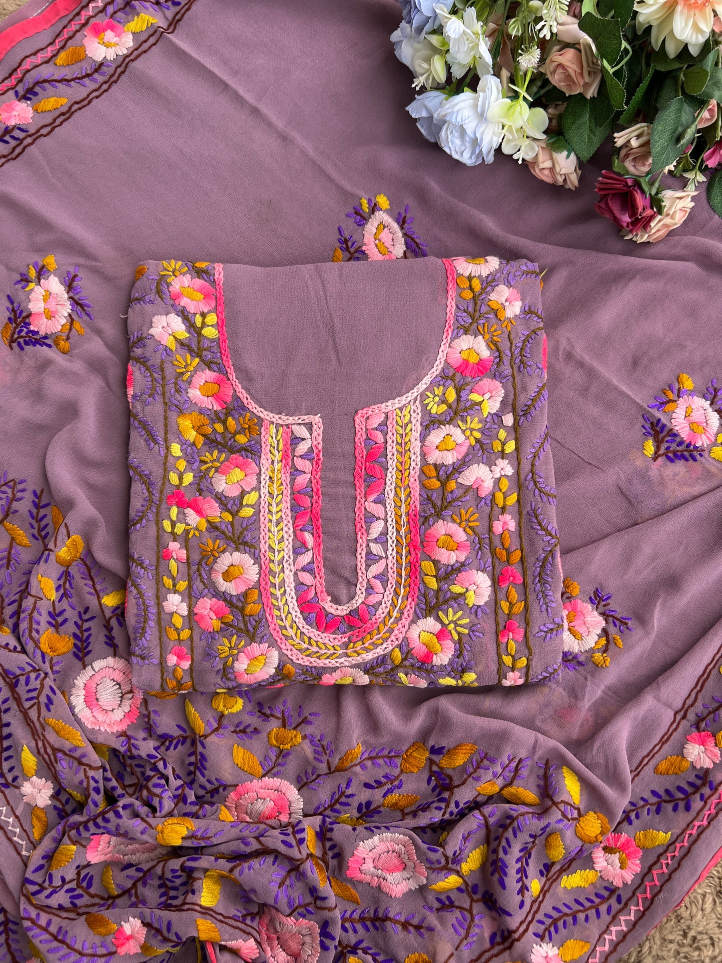 Lavender Georgette Phulkari Ensemble with Vibrant Hand Embroidery πΈ