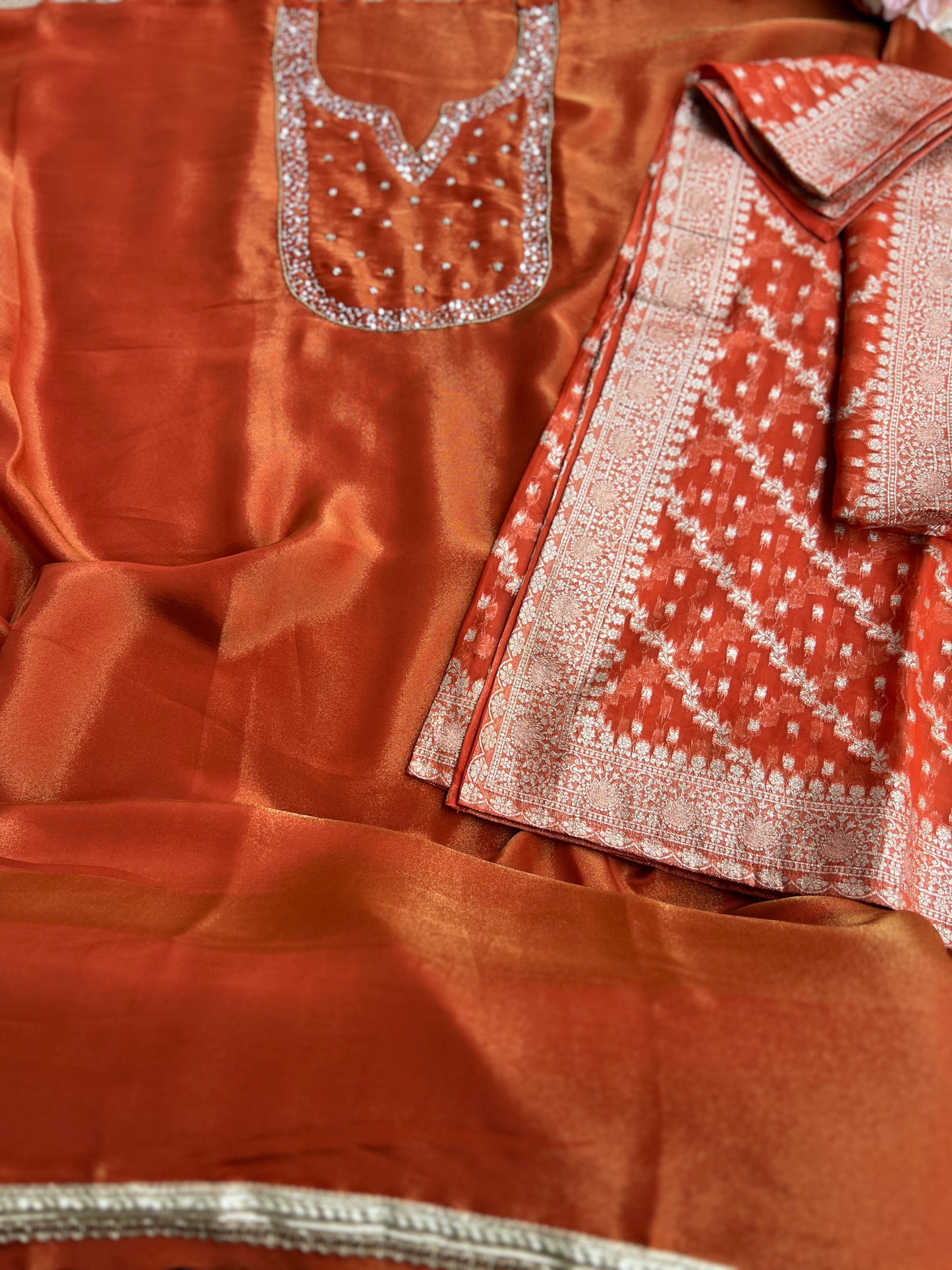 Shimmer Crepe Suit with Handcrafted Neck & Elegant Tissue Dupatta”