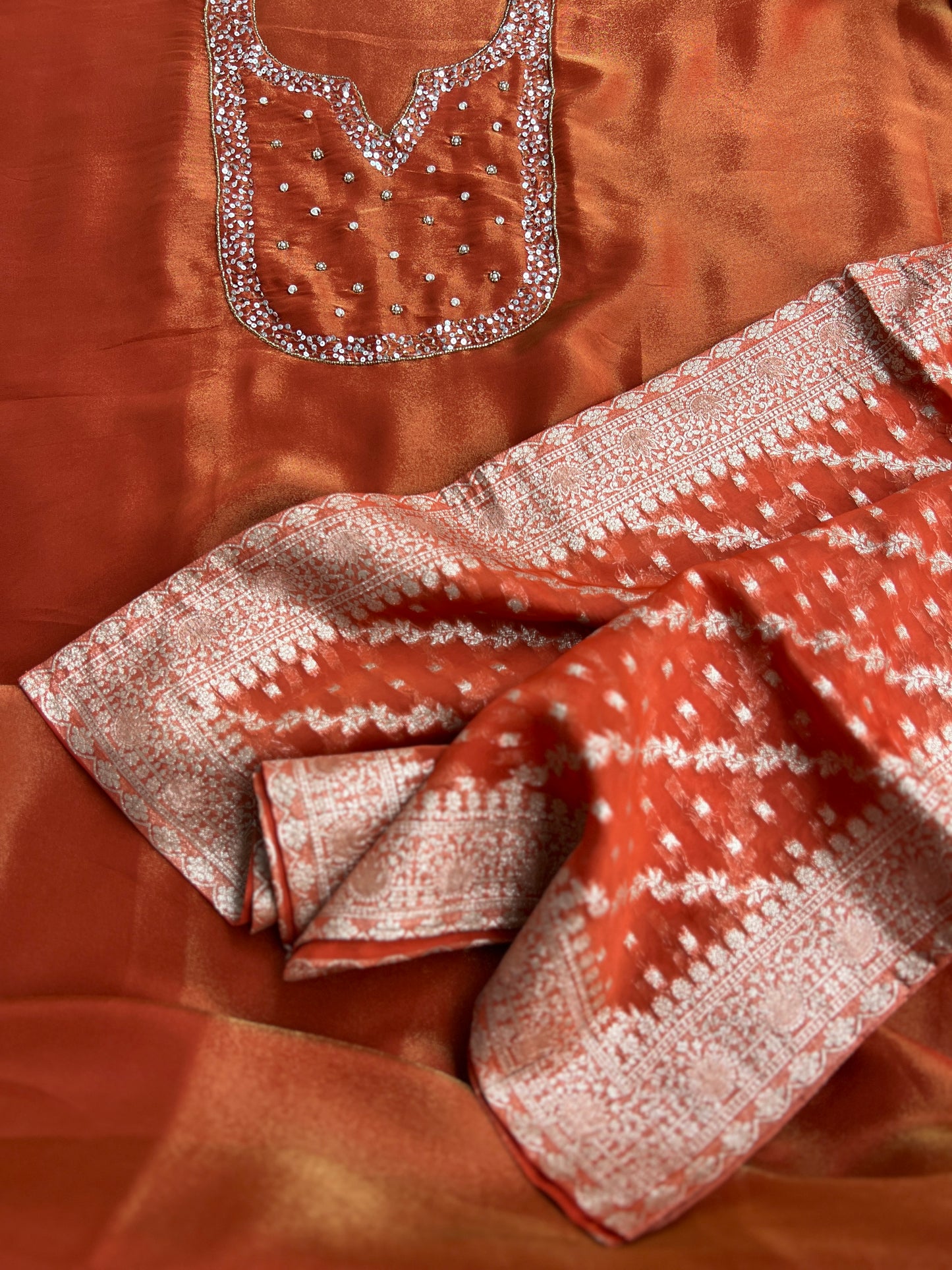 Shimmer Crepe Suit with Handcrafted Neck & Elegant Tissue Dupatta”