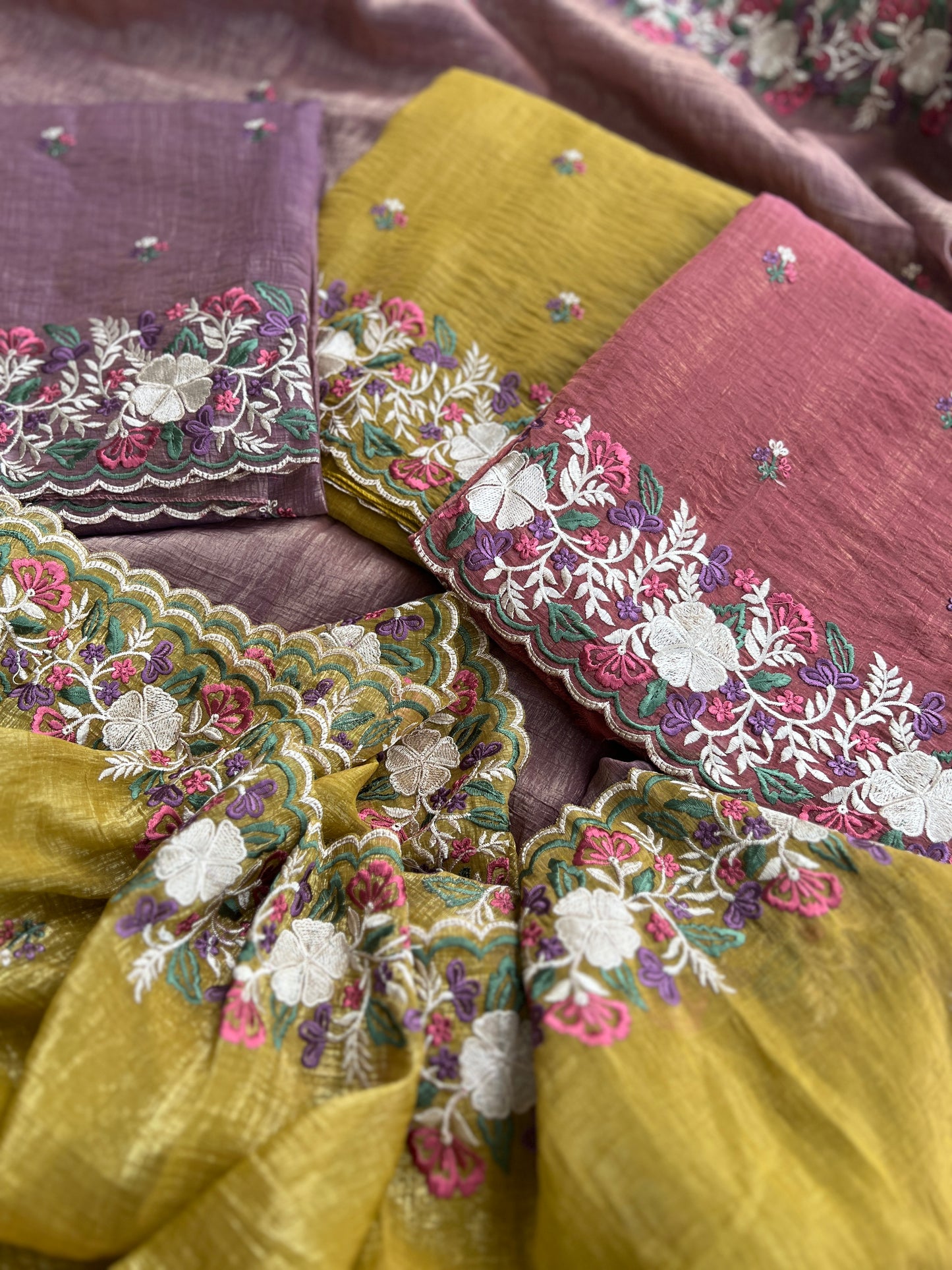 πΈ Luxe Crushed Shimmer Silk with Embroidered Dupatta πΈ