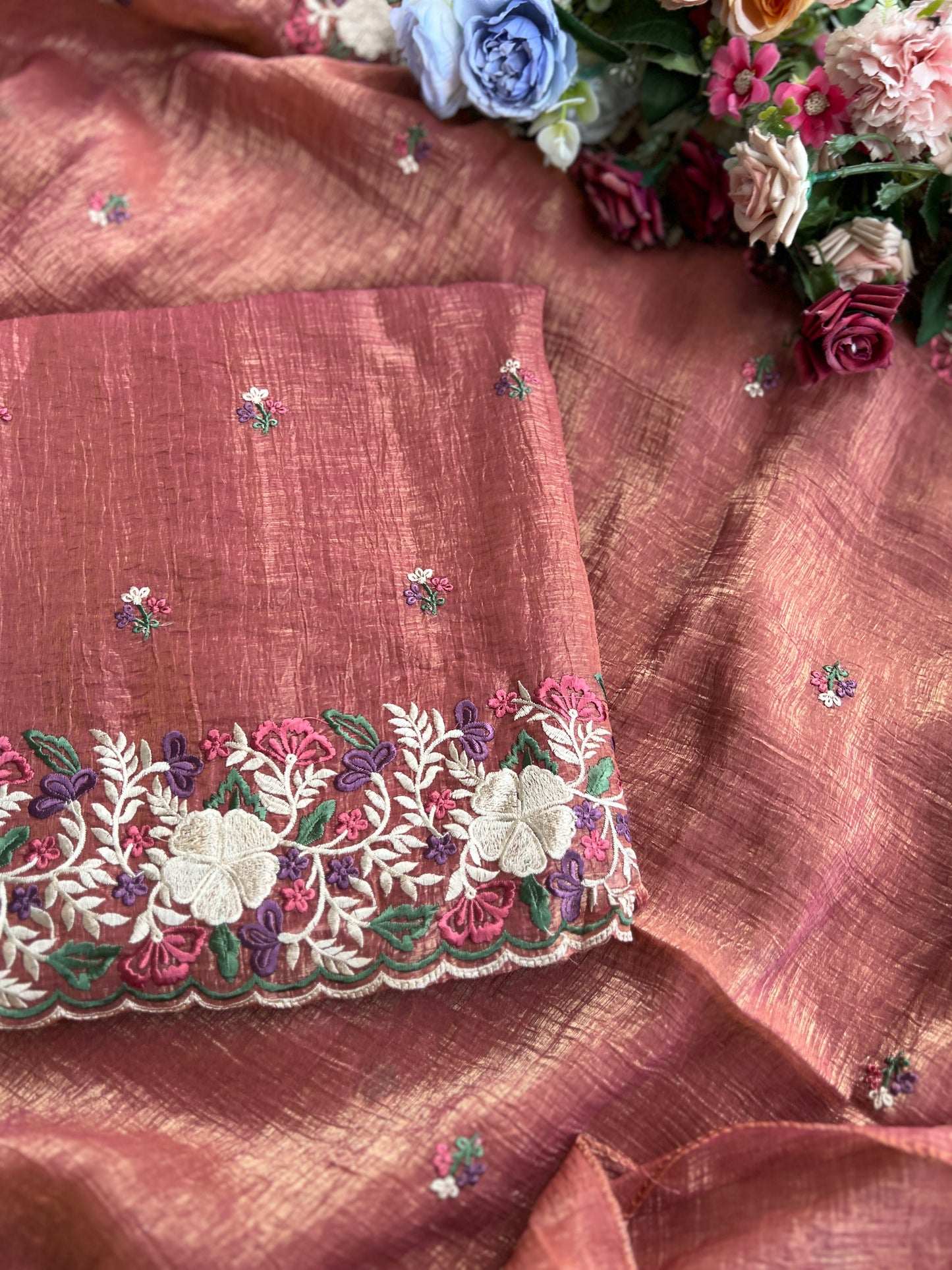πΈ Luxe Crushed Shimmer Silk with Embroidered Dupatta πΈ