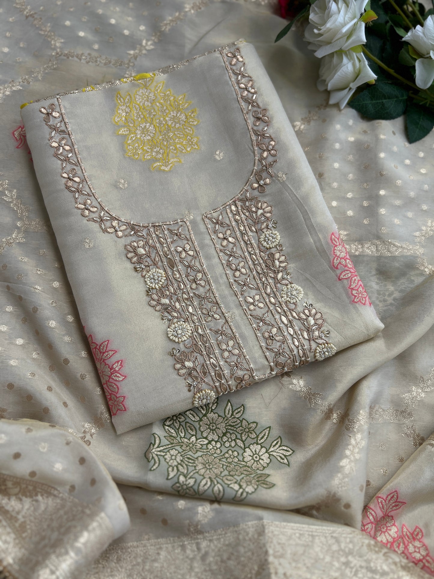 Stunning Kanjivaram Jacquard Silk Ensemble with Exquisite Handwork