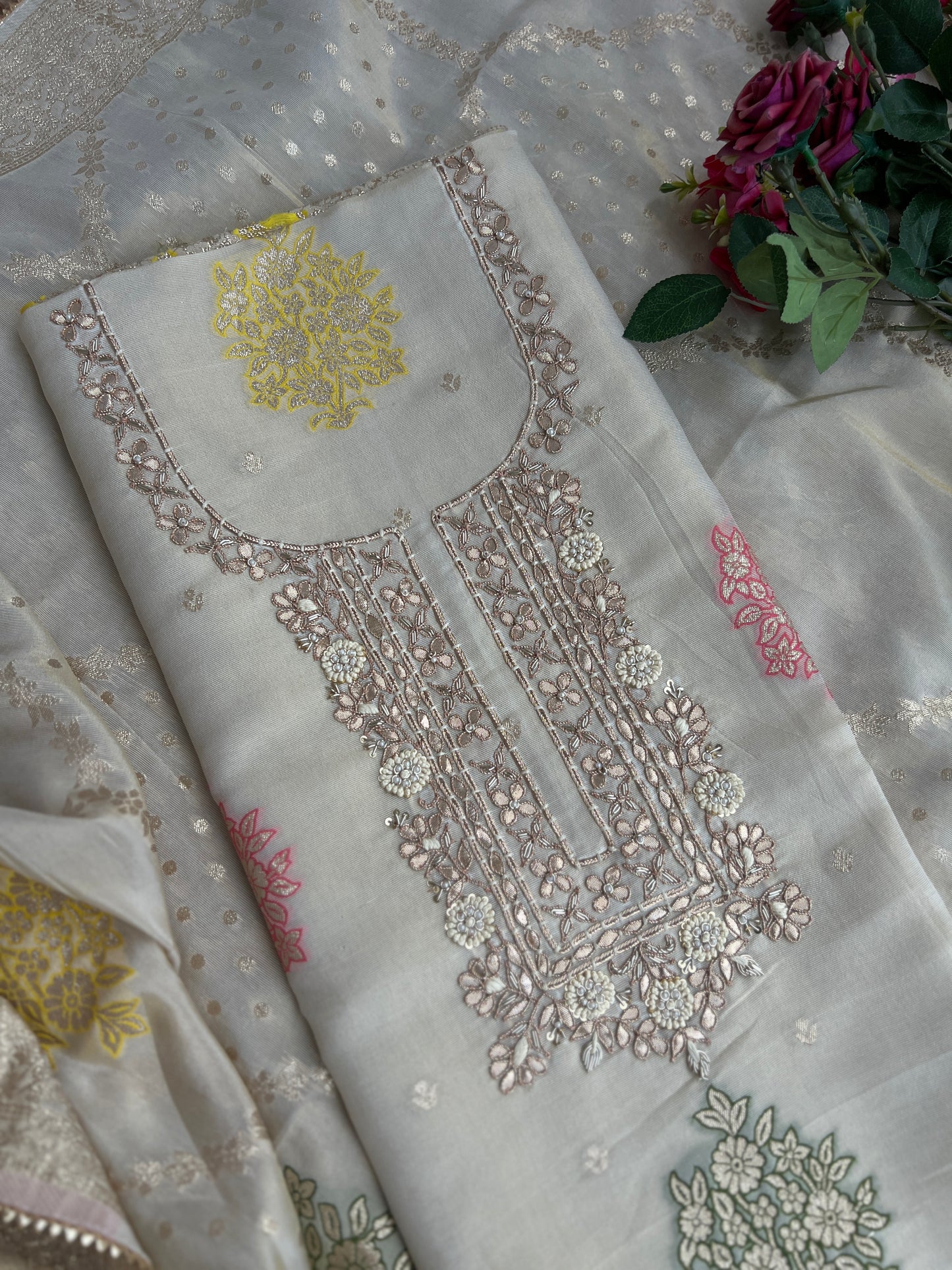 Stunning Kanjivaram Jacquard Silk Ensemble with Exquisite Handwork