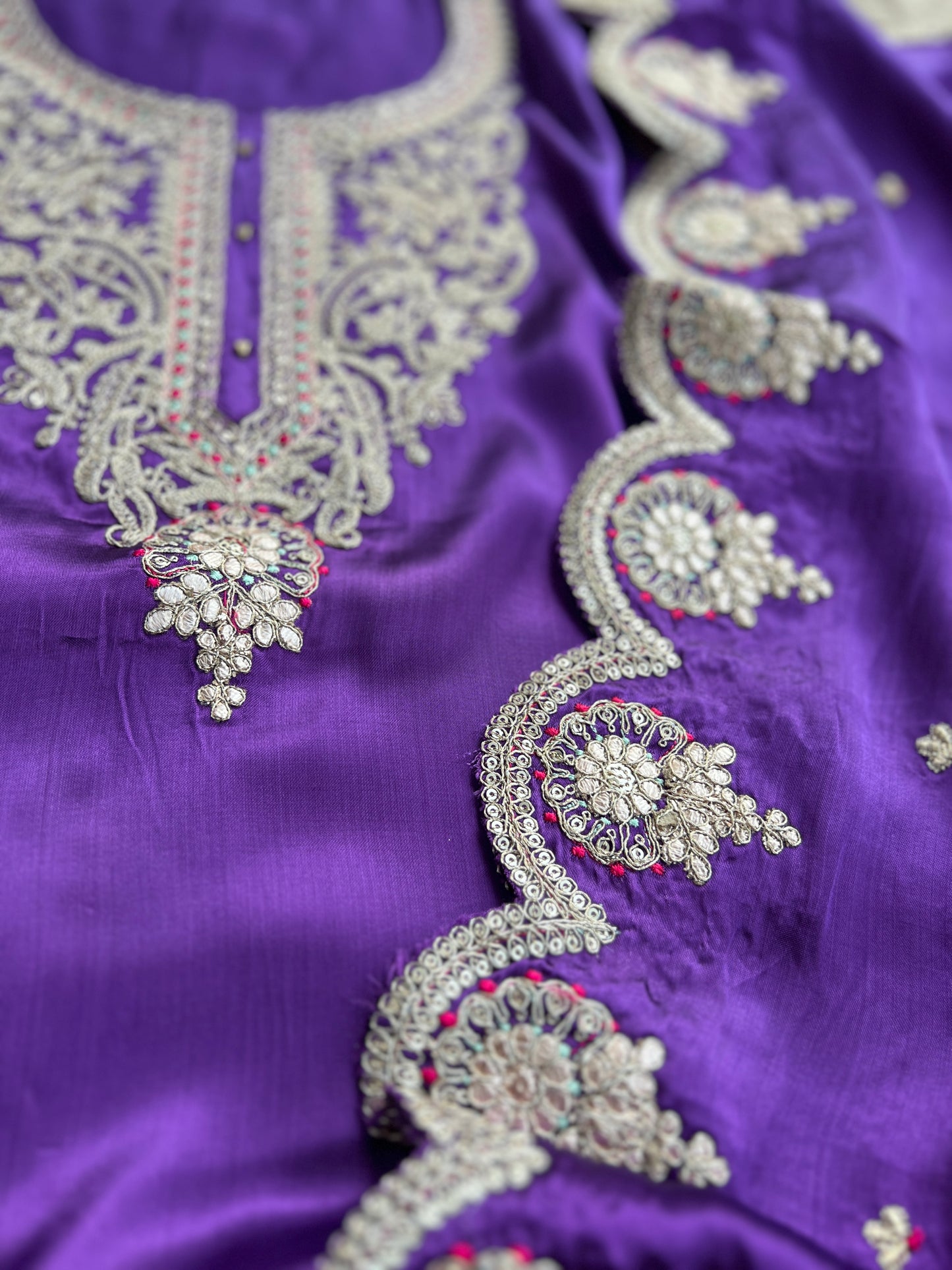 Finest Crepe Elegance with Intricate Embroidery β¨