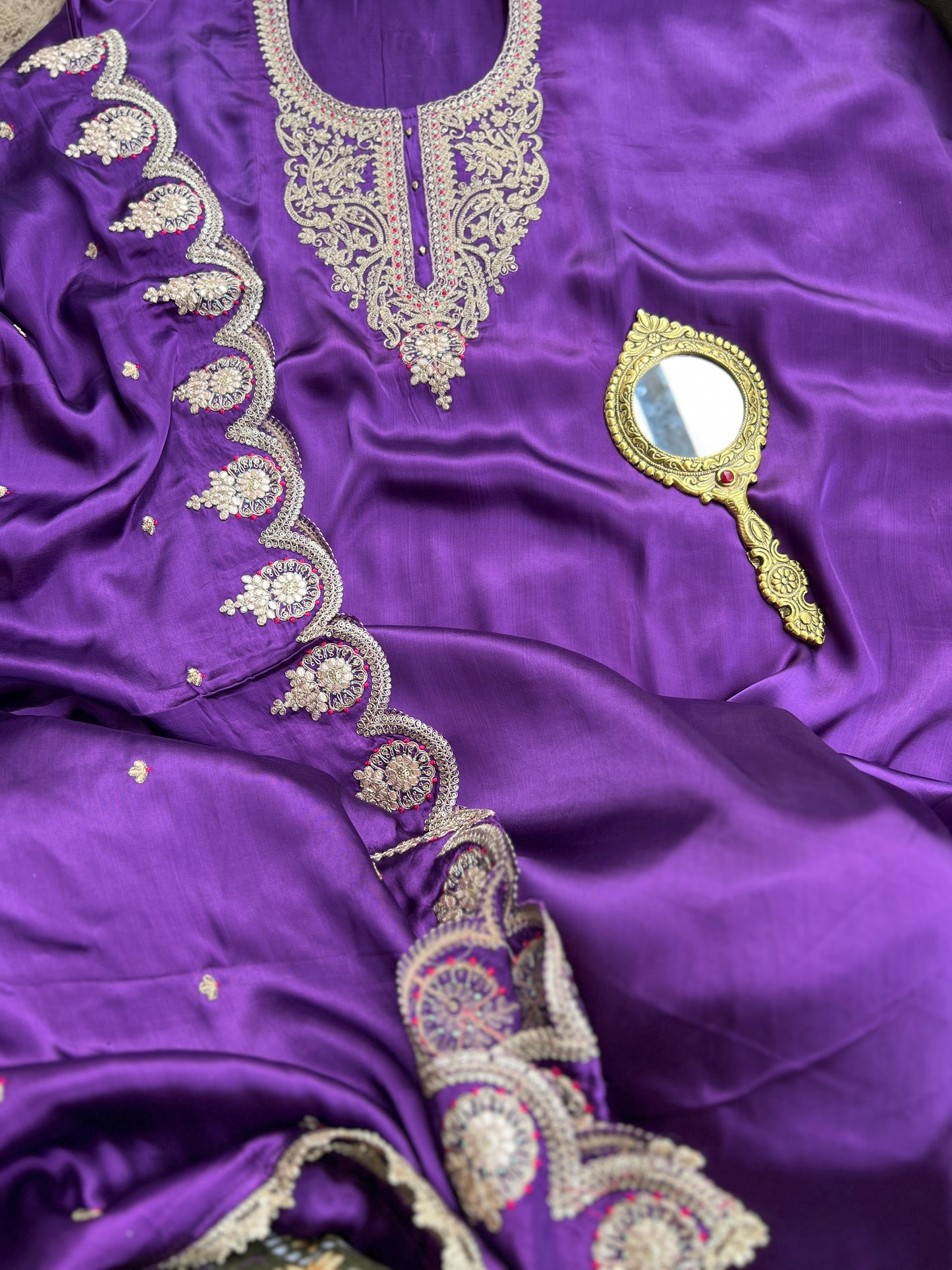 Finest Crepe Elegance with Intricate Embroidery β¨