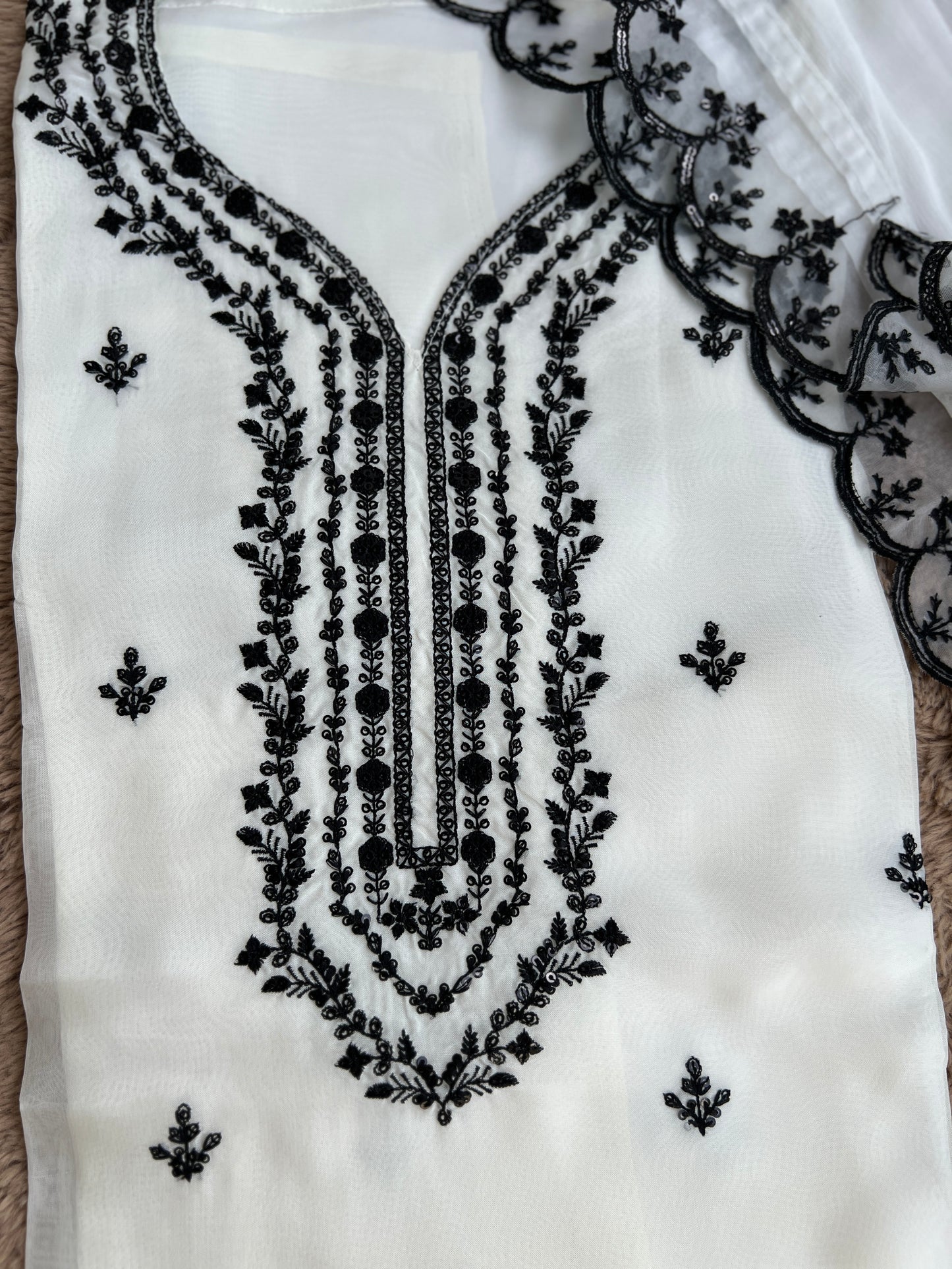 Chic Black and White Embroidered Viscose Organza Suit Set
