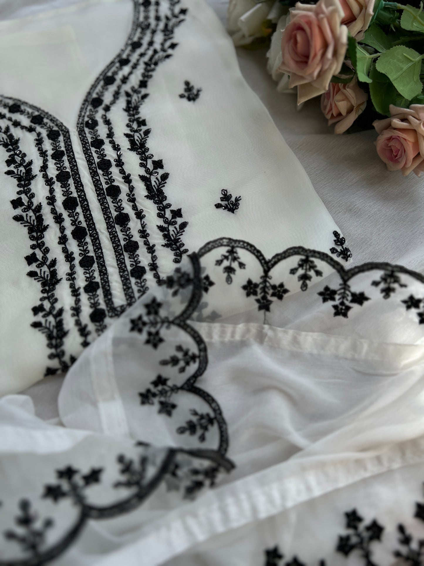 Chic Black and White Embroidered Viscose Organza Suit Set