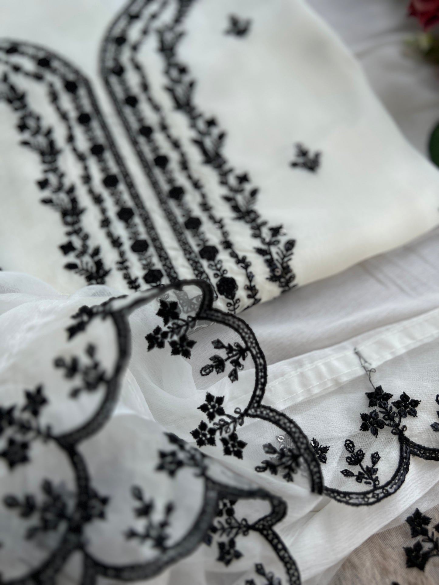 Chic Black and White Embroidered Viscose Organza Suit Set