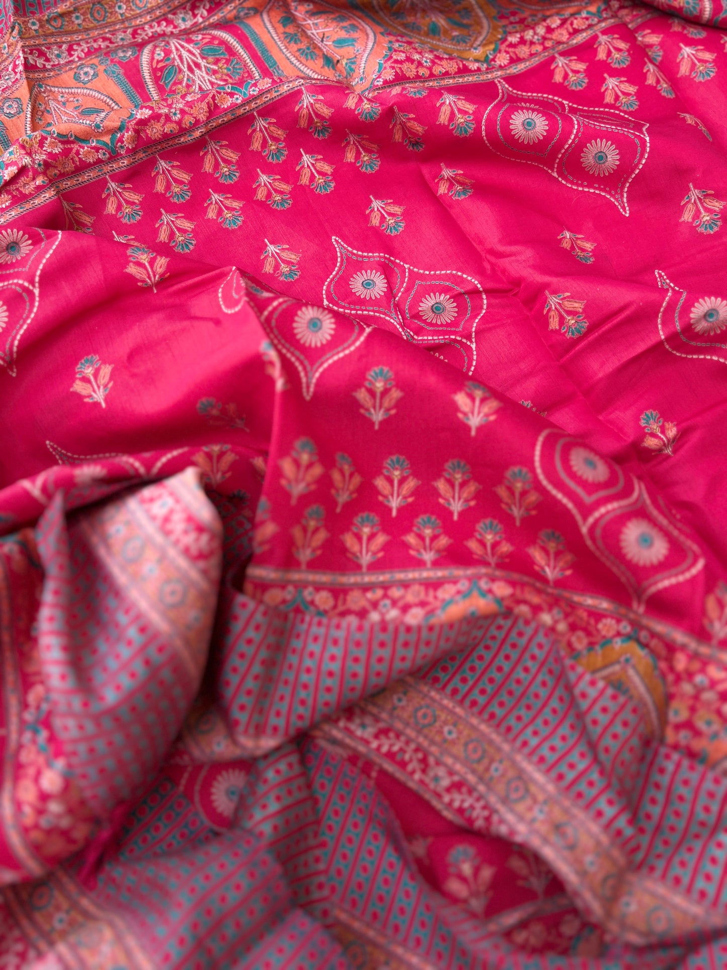 Regal Grace: Sabyasachi-Inspired Gota-Embellished Modal Maslin Suit Set