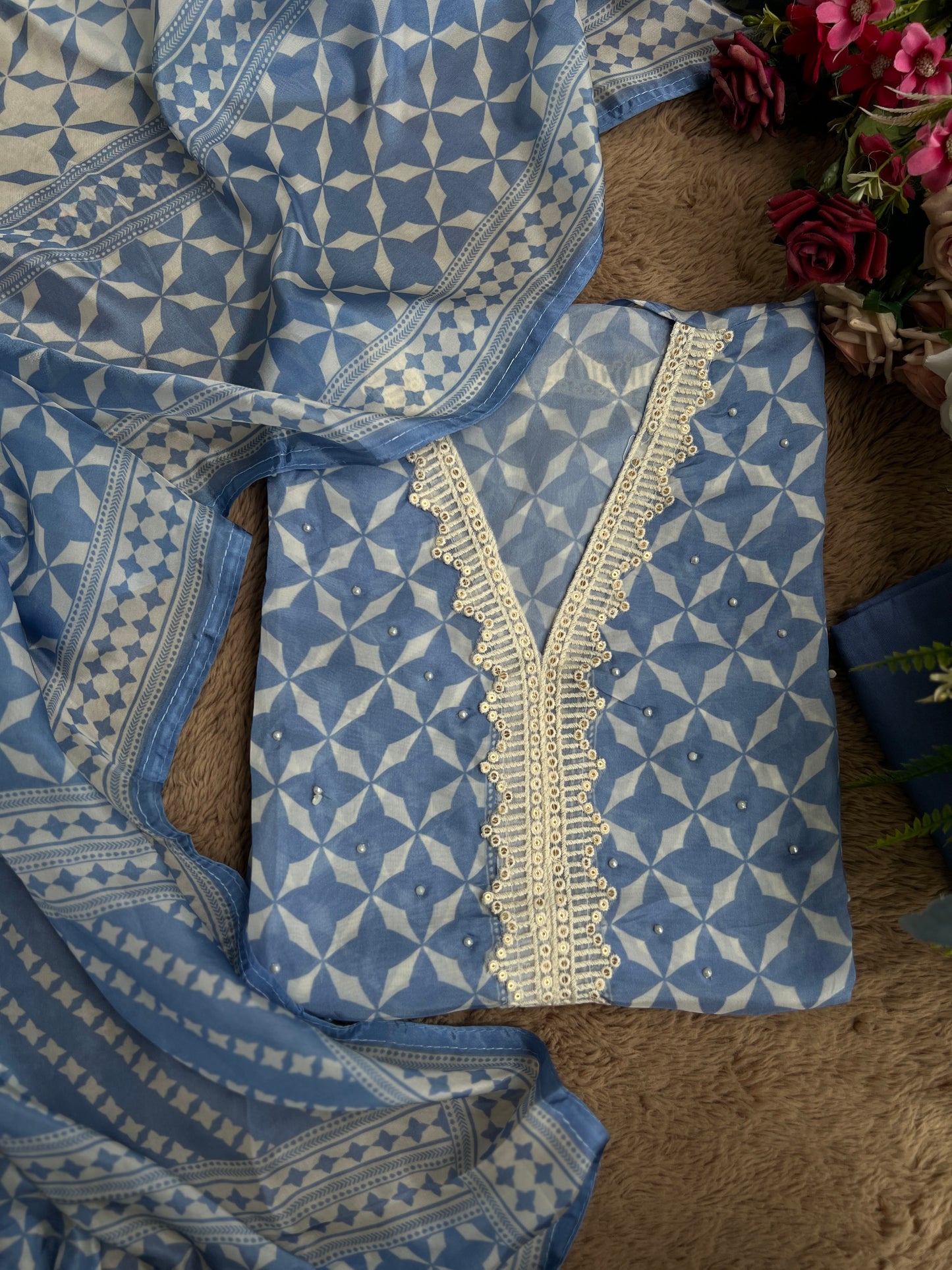 Chic Crepe Organza Semi-Stitched Geometric Print with Beads and Lace