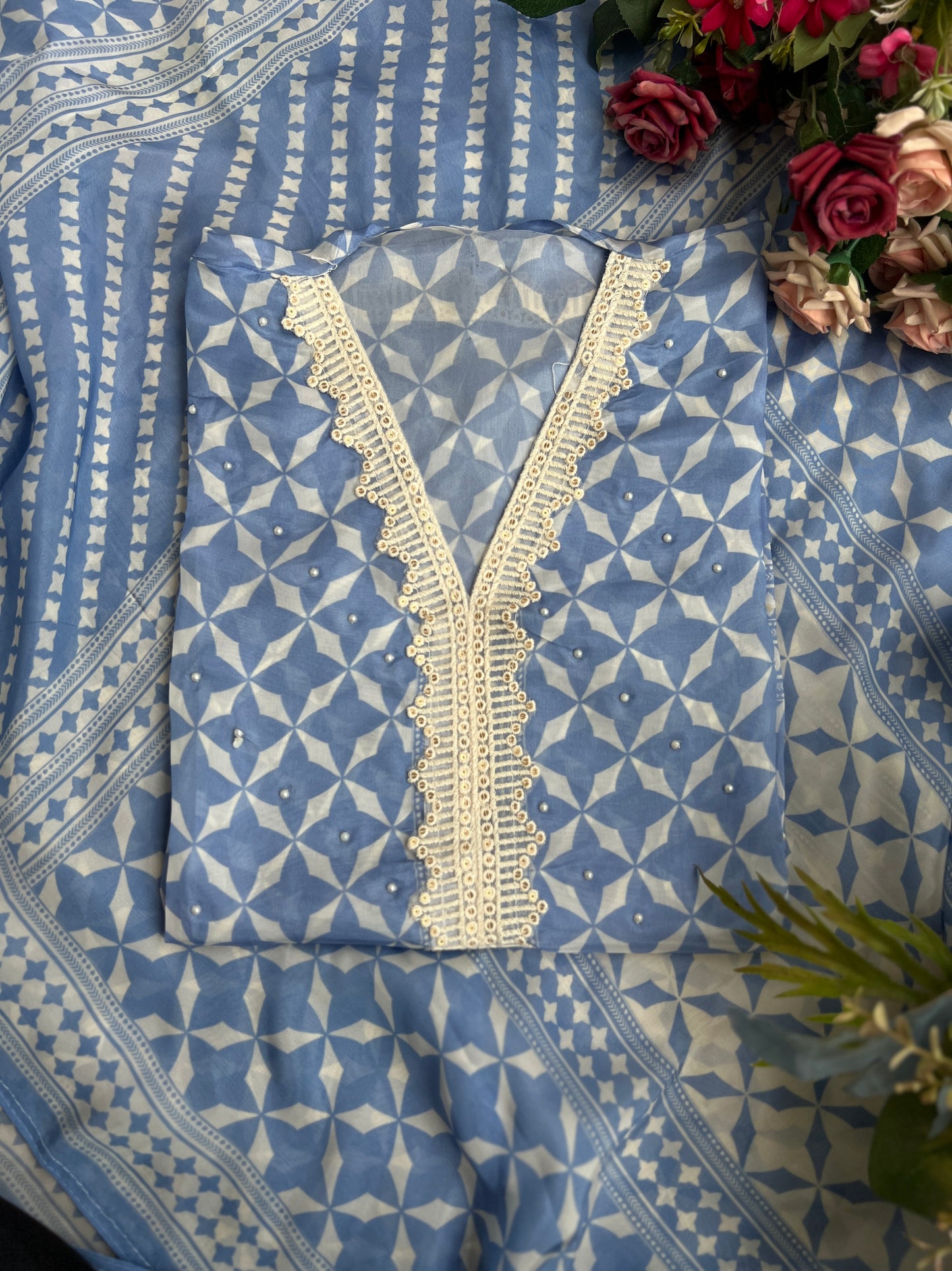 Chic Crepe Organza Semi-Stitched Geometric Print with Beads and Lace
