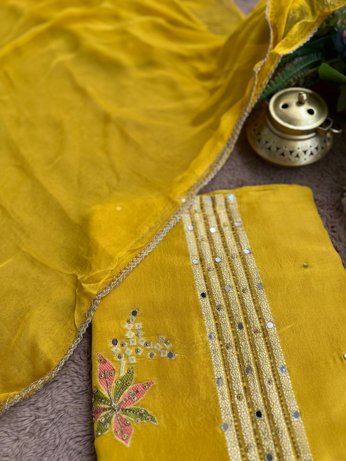 Exquisite Shimmer Jacquard Banarasi Floral Embroidered Suit Set