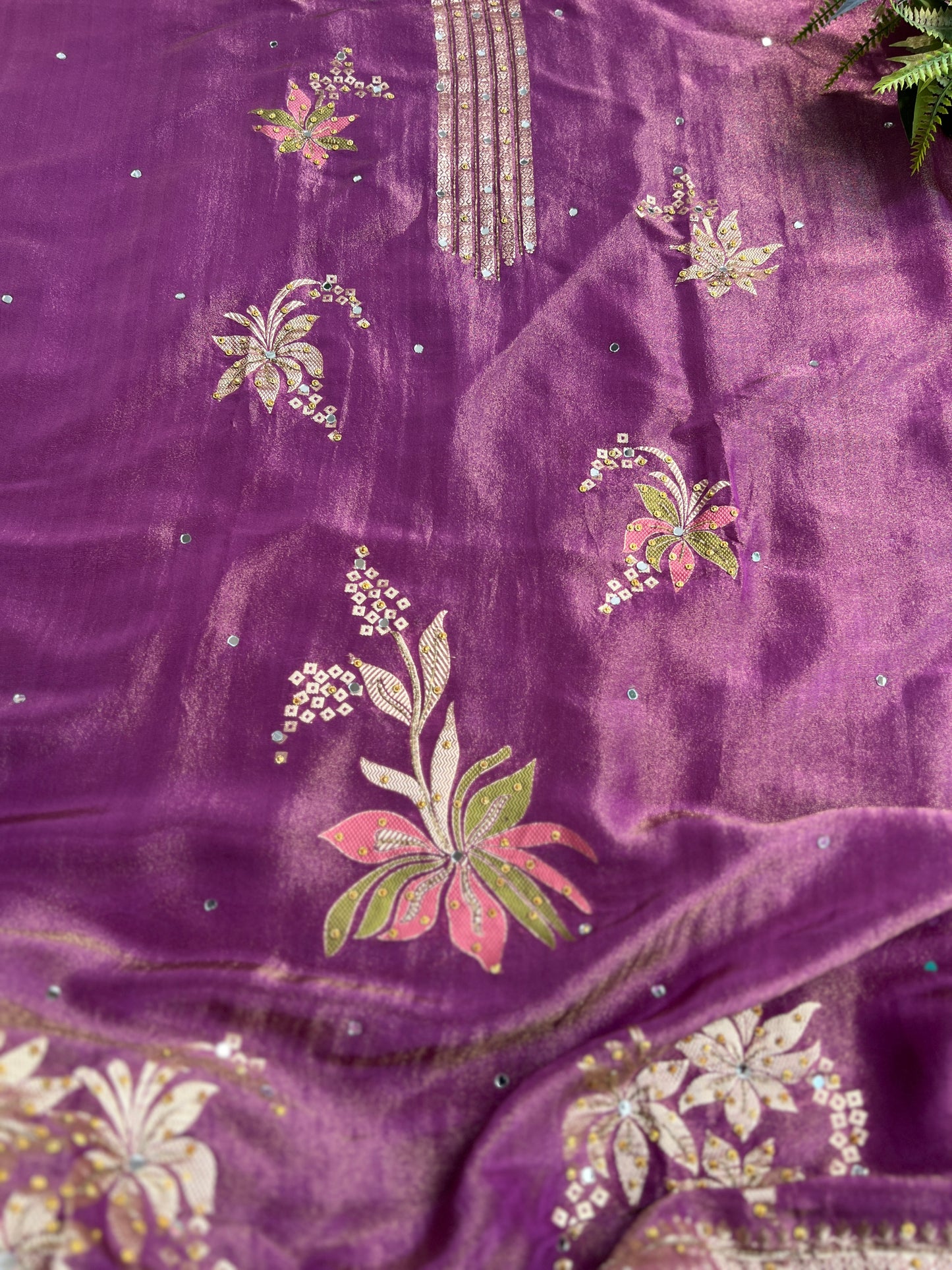 Exquisite Shimmer Jacquard Banarasi Floral Embroidered Suit Set