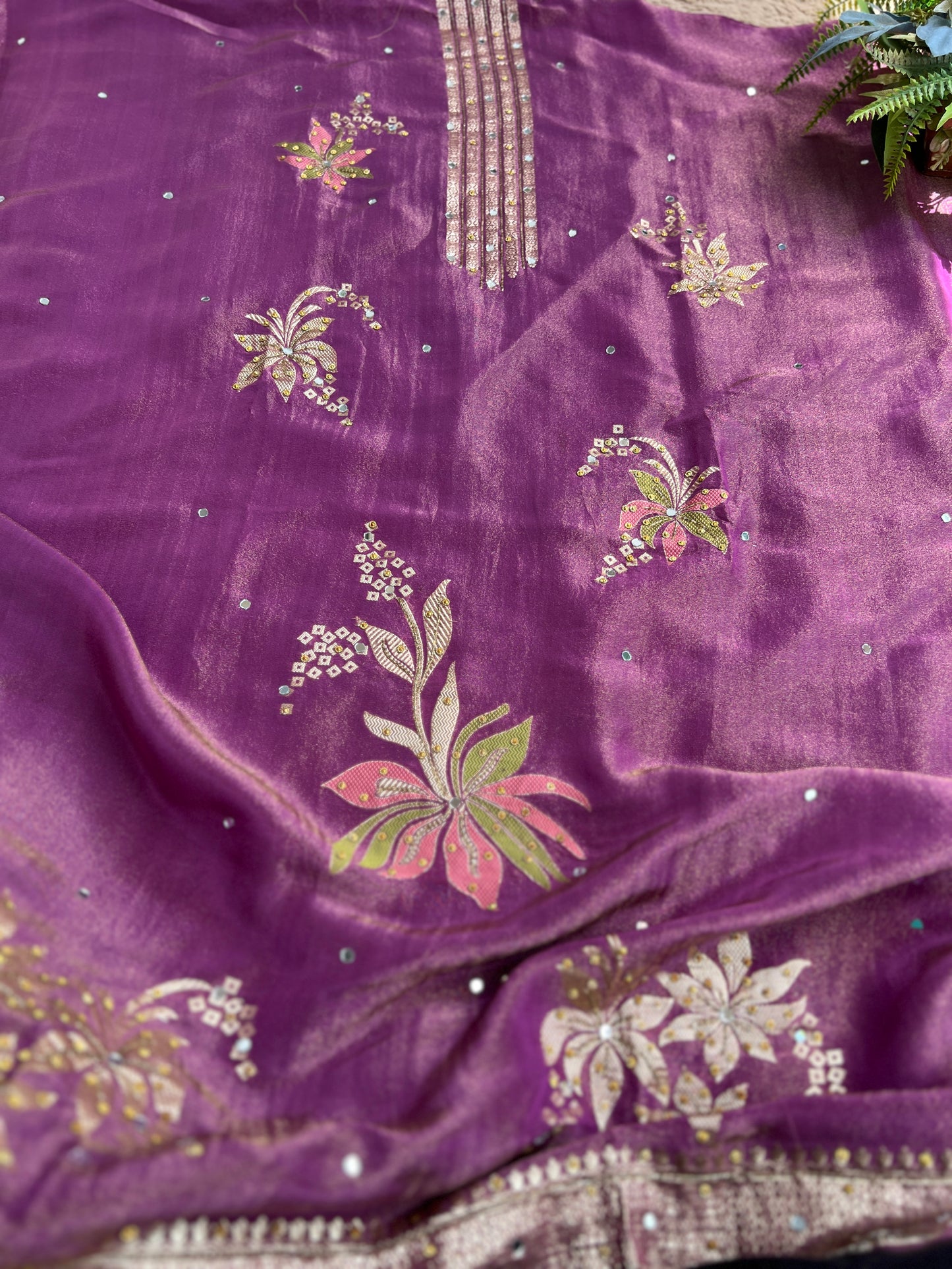 Exquisite Shimmer Jacquard Banarasi Floral Embroidered Suit Set