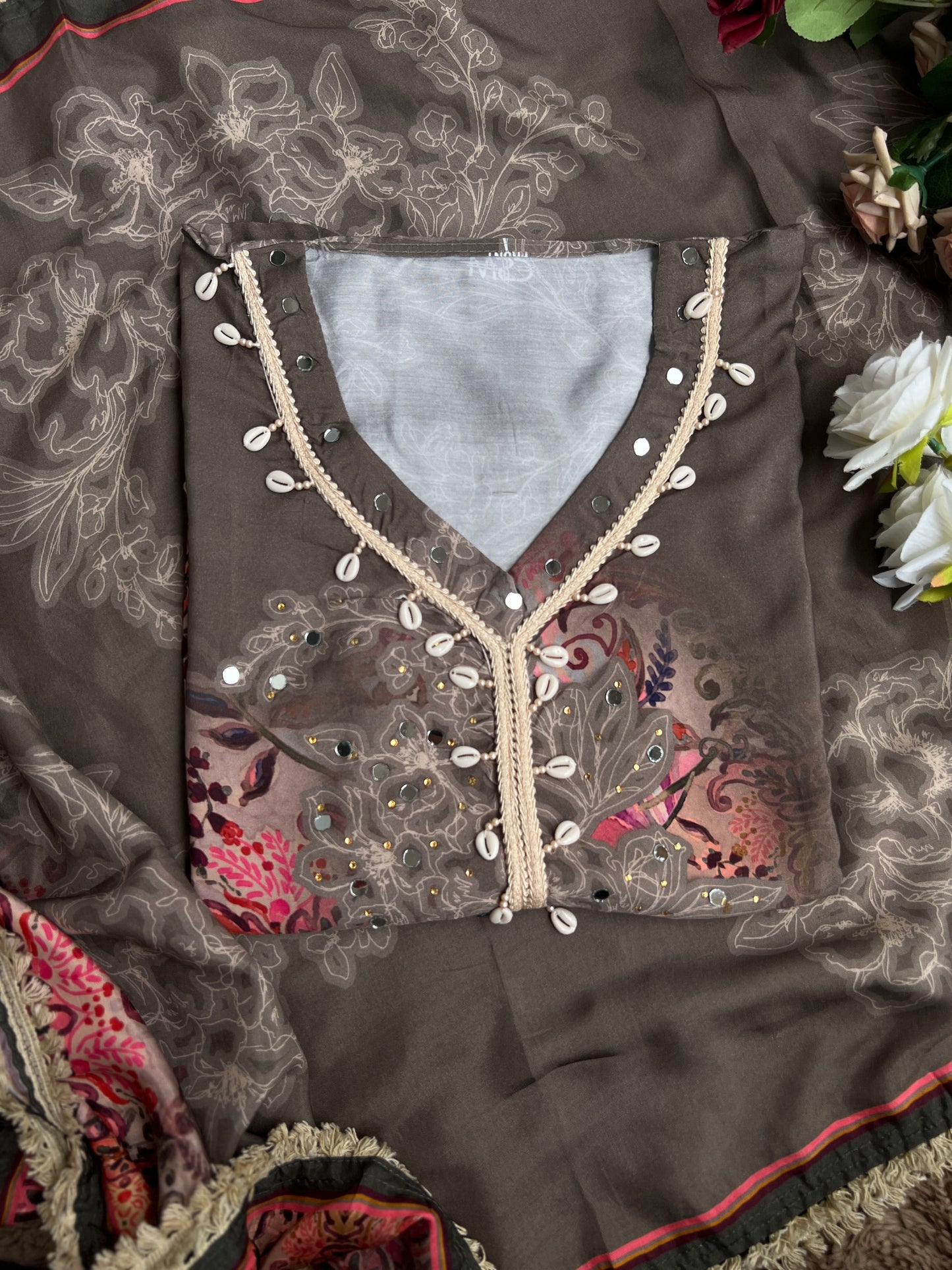 Stylish Printed Maslin Salwar Suit with Sea Shell Detailing