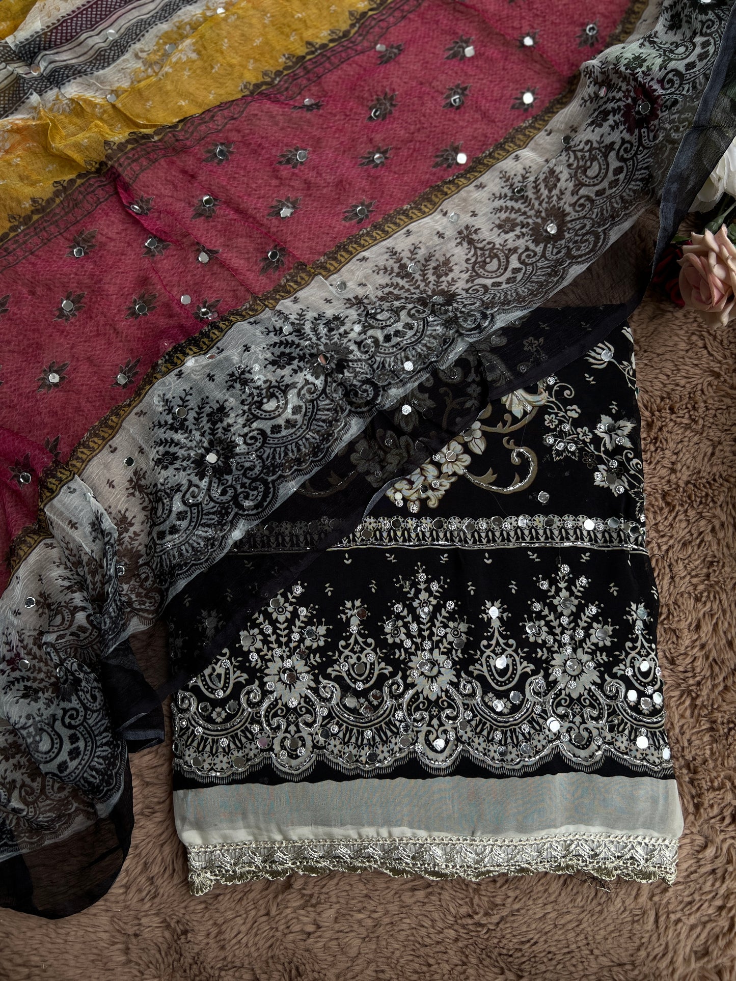 Exquisite Karachi Print Mirror Suit