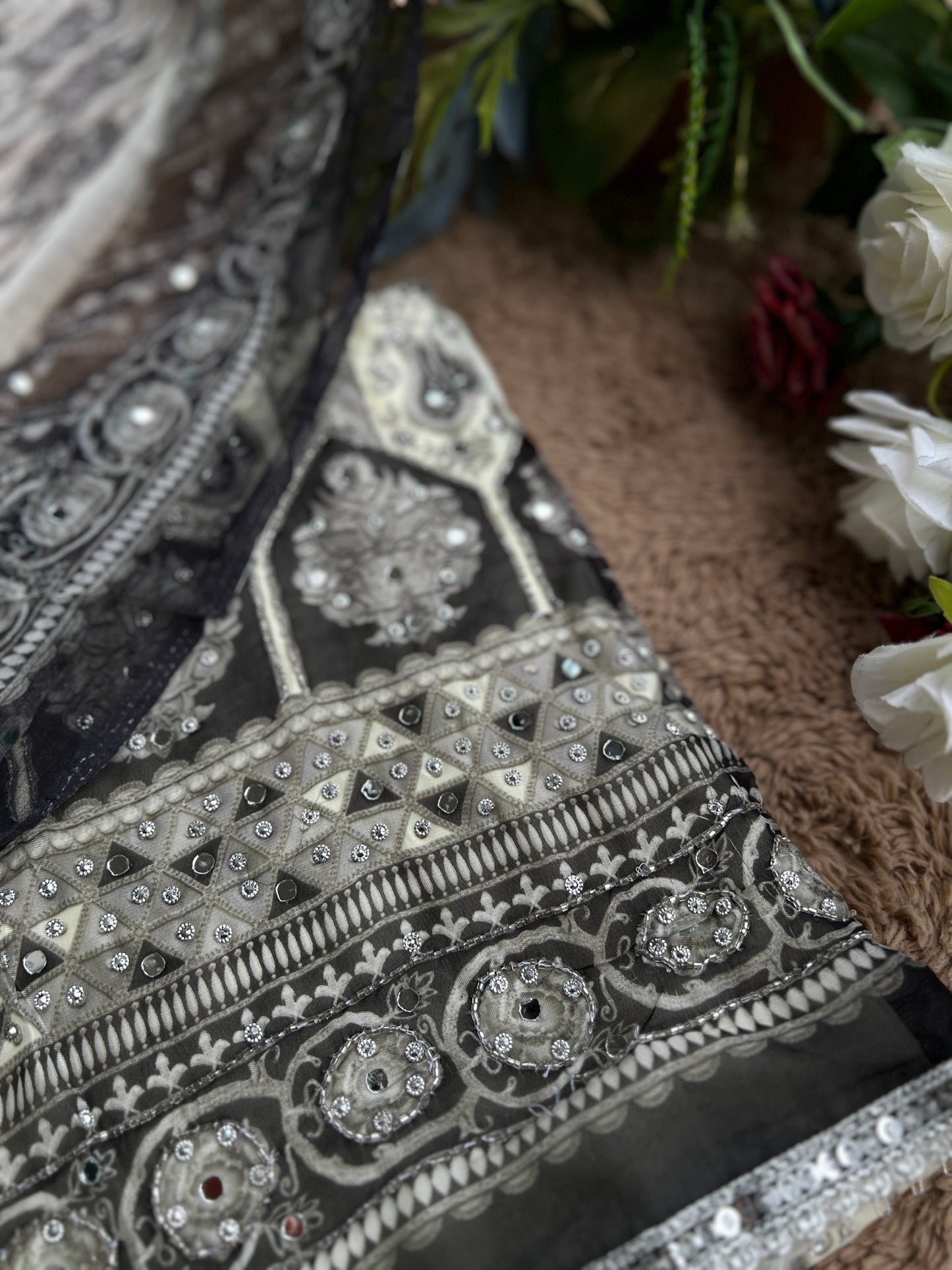 Exquisite Karachi Print Mirror Suit