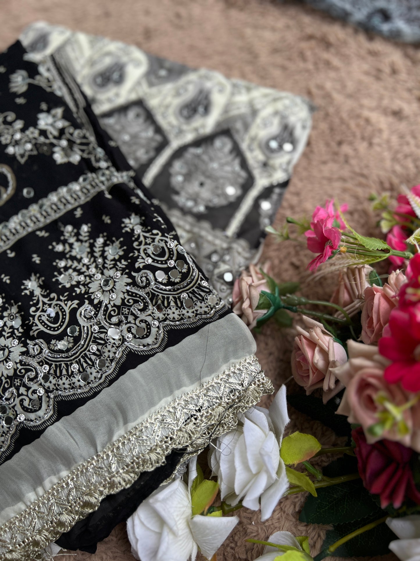 Exquisite Karachi Print Mirror Suit