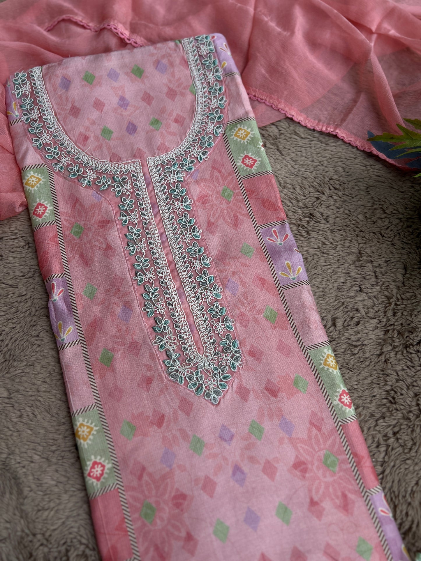 Timeless pakistani Printed Maslin Salwar Suit