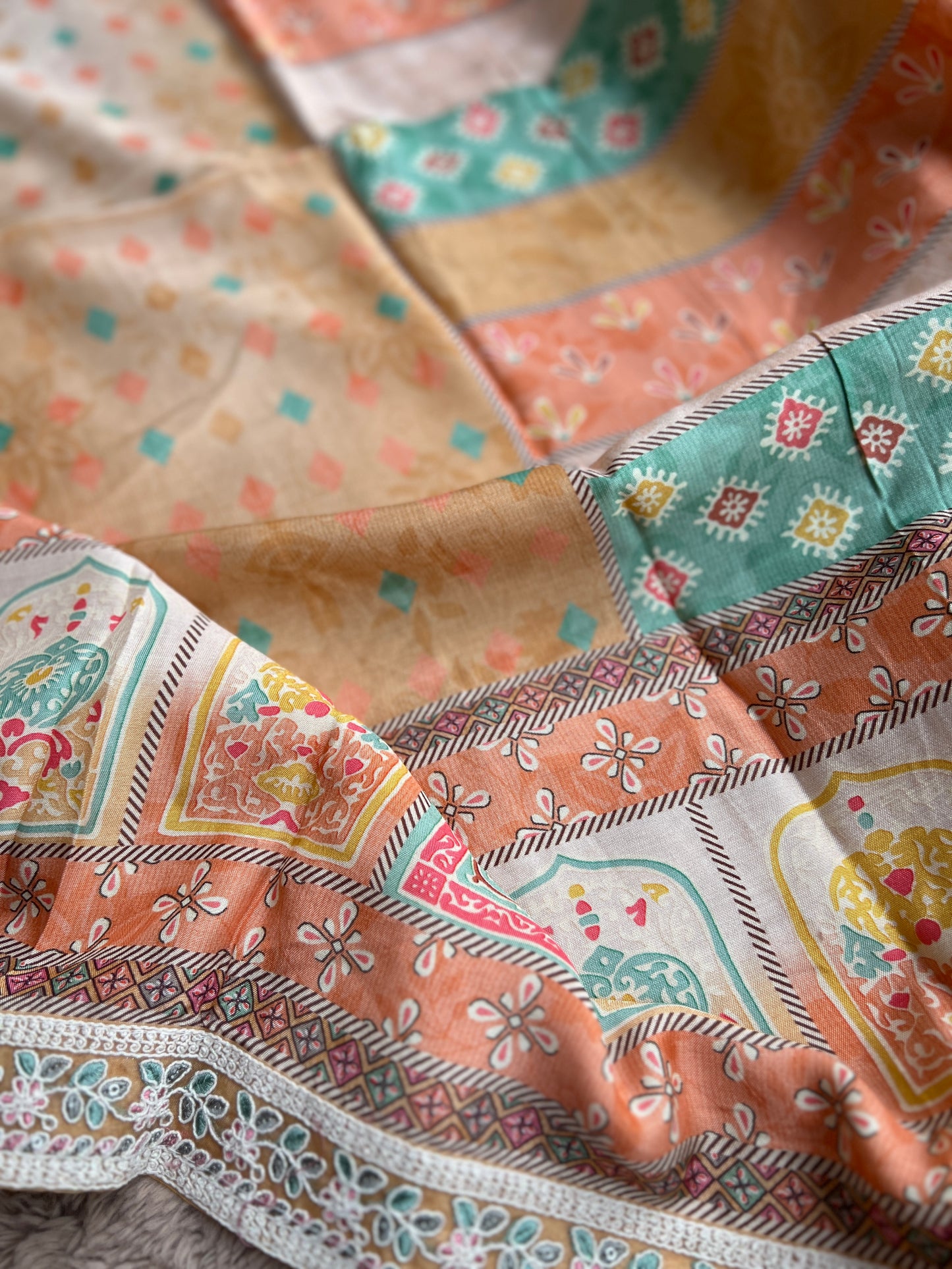 Timeless pakistani Printed Maslin Salwar Suit