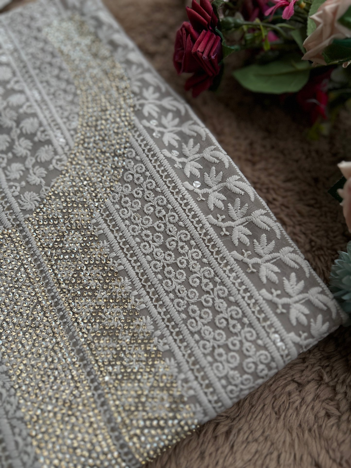 Elegant Grey Georgette Chikanakari Salwar suit