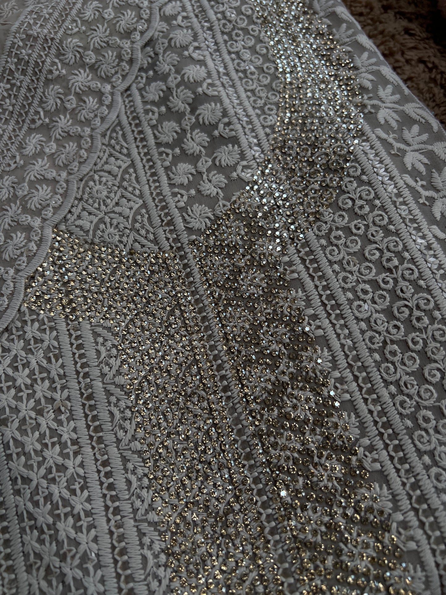Elegant Grey Georgette Chikanakari Salwar suit