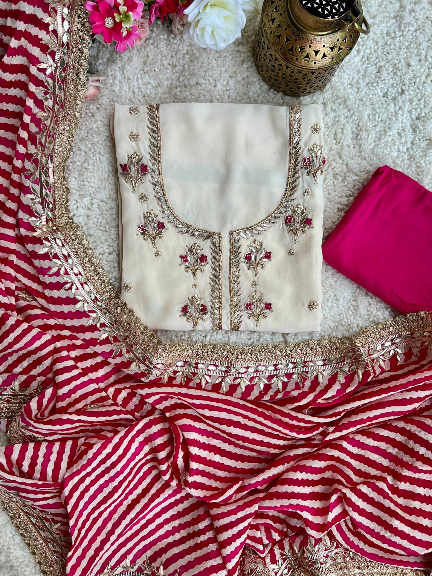 Vanilla Magenta Laheriya
