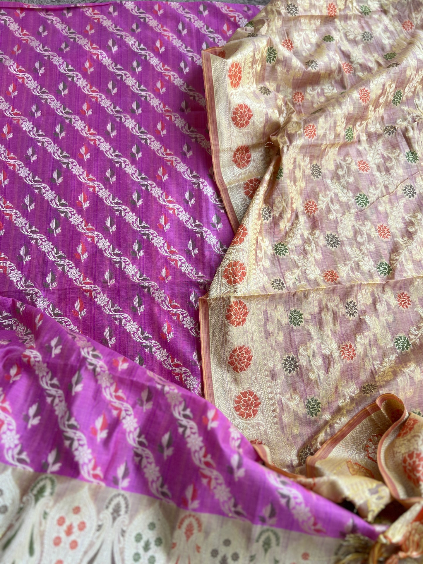 Handwoven Banarasi Elegance in Pink & Beige