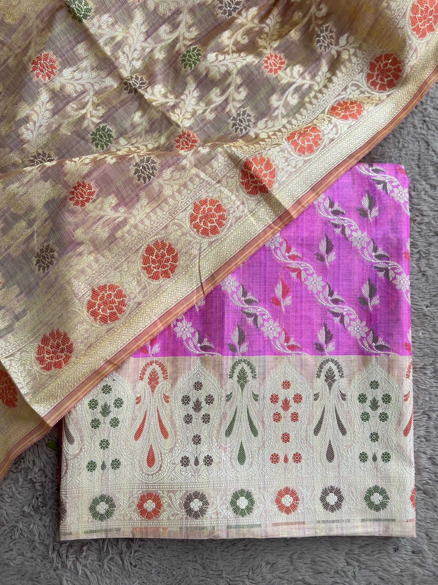 Handwoven Banarasi Elegance in Pink & Beige