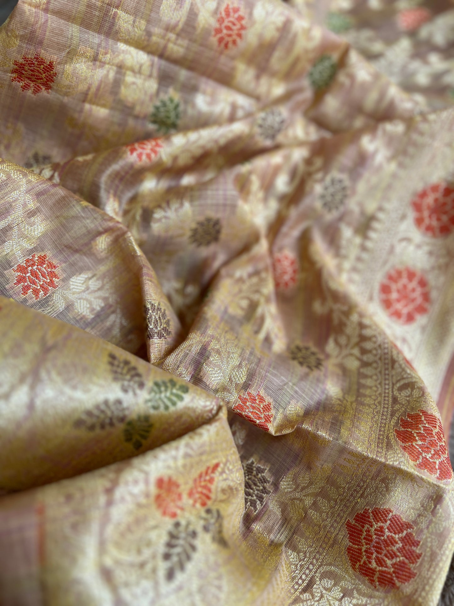 Handwoven Banarasi Elegance in Pink & Beige