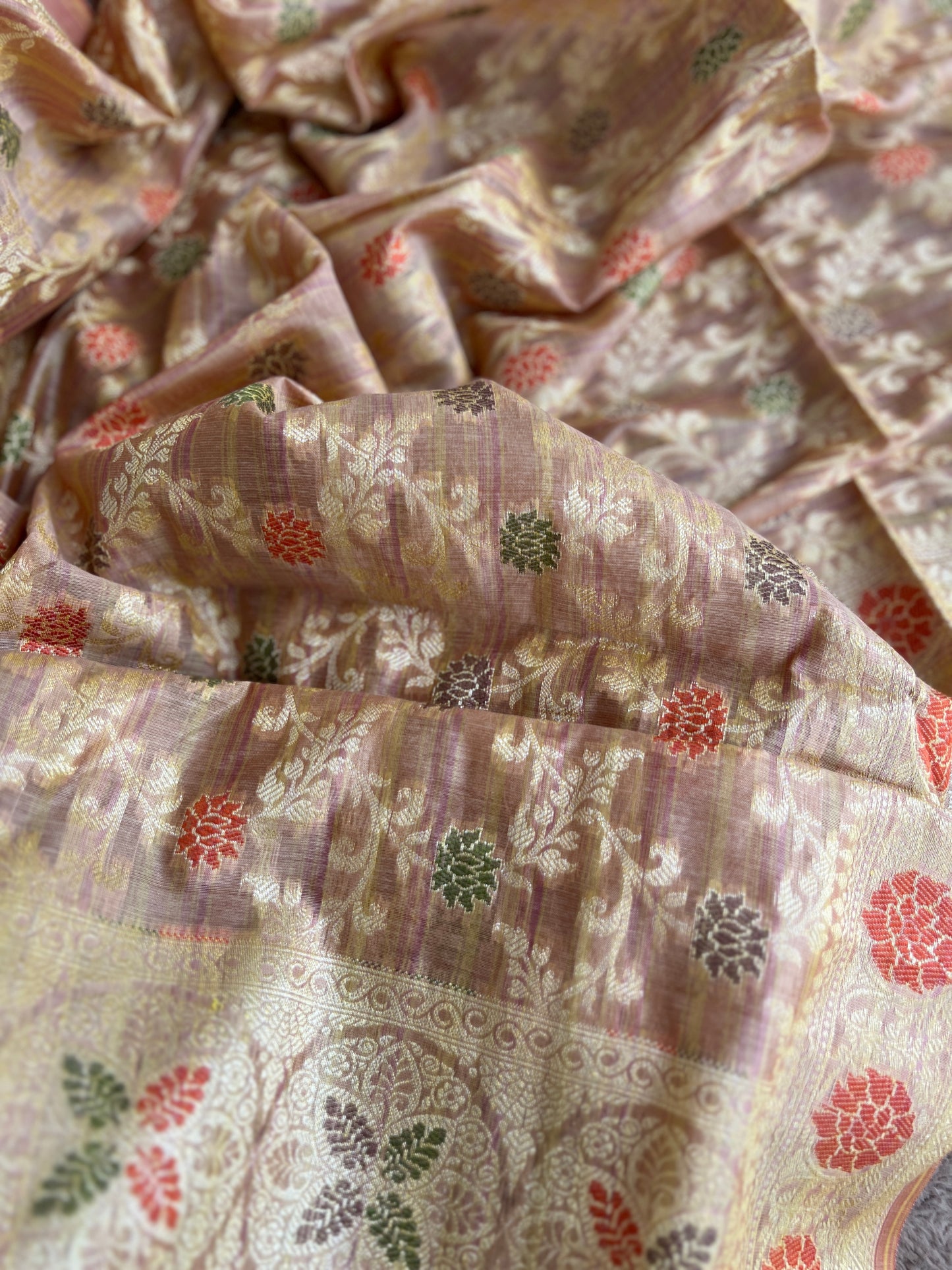 Handwoven Banarasi Elegance in Pink & Beige