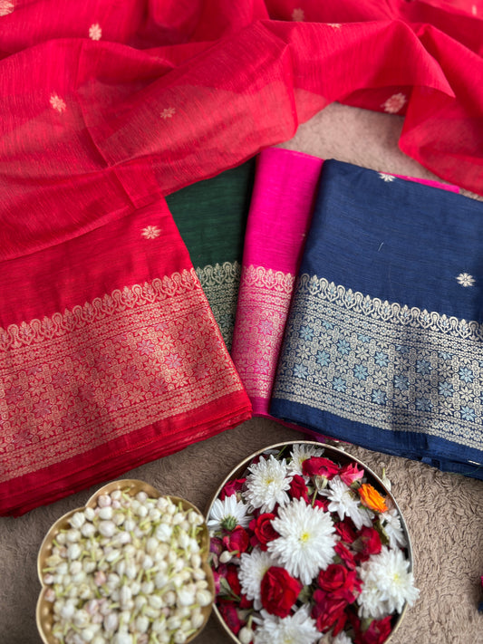 Handwoven Jamdani Elegance β A Timeless Weave of Tradition & Grace π«