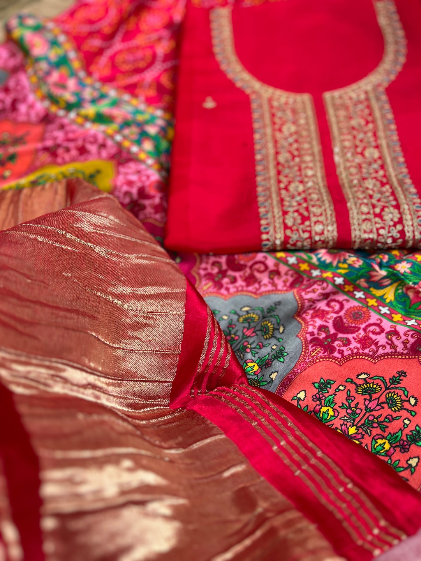 ✨ Russian Silk Red Elegance ✨