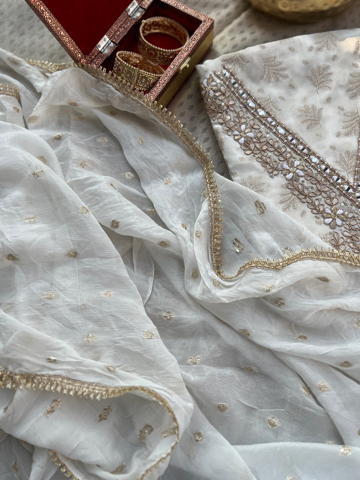 clothing ethnic