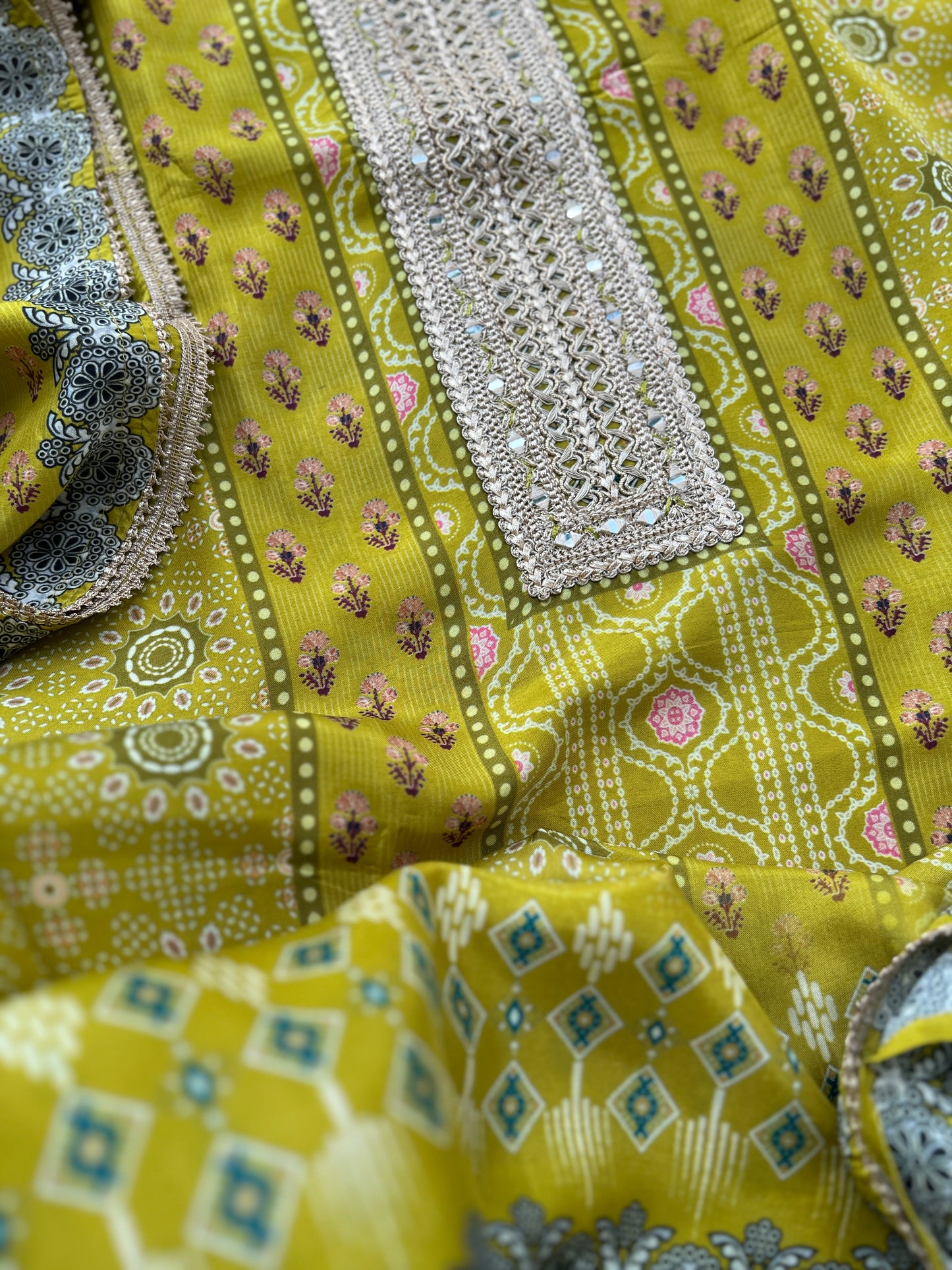 clothing ethnic