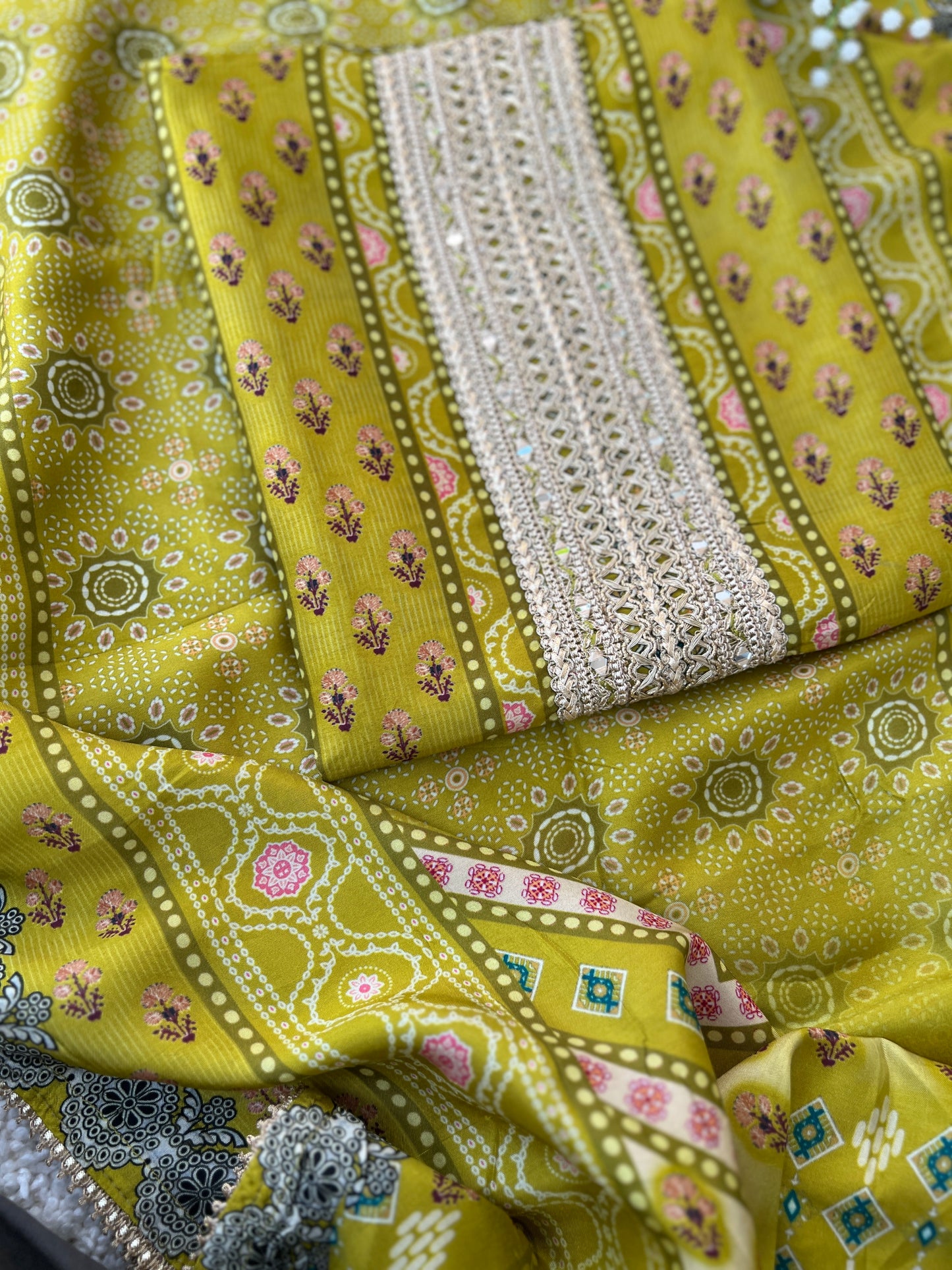 clothing ethnic