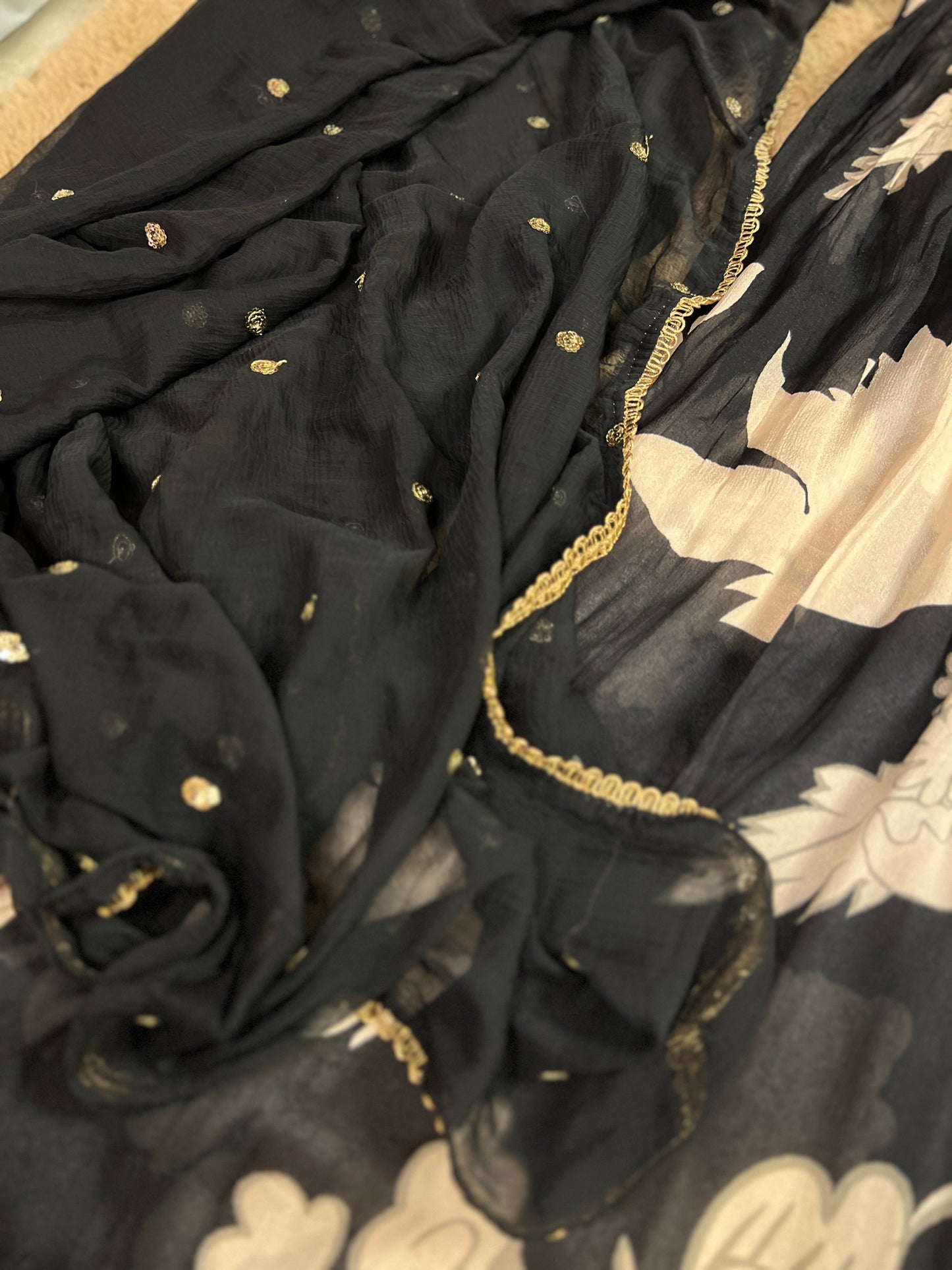 Black And White Aaliya cut ready to wear
