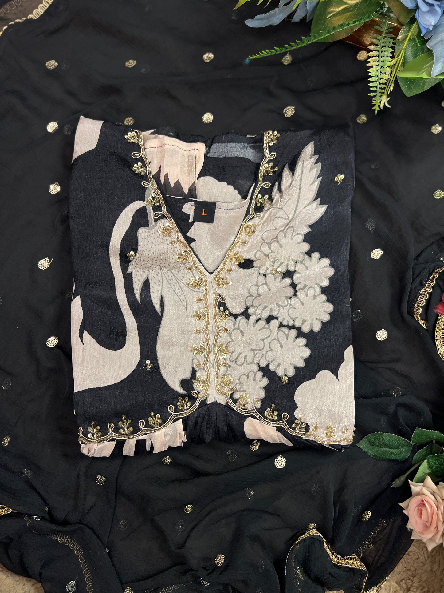 Black And White Aaliya cut ready to wear