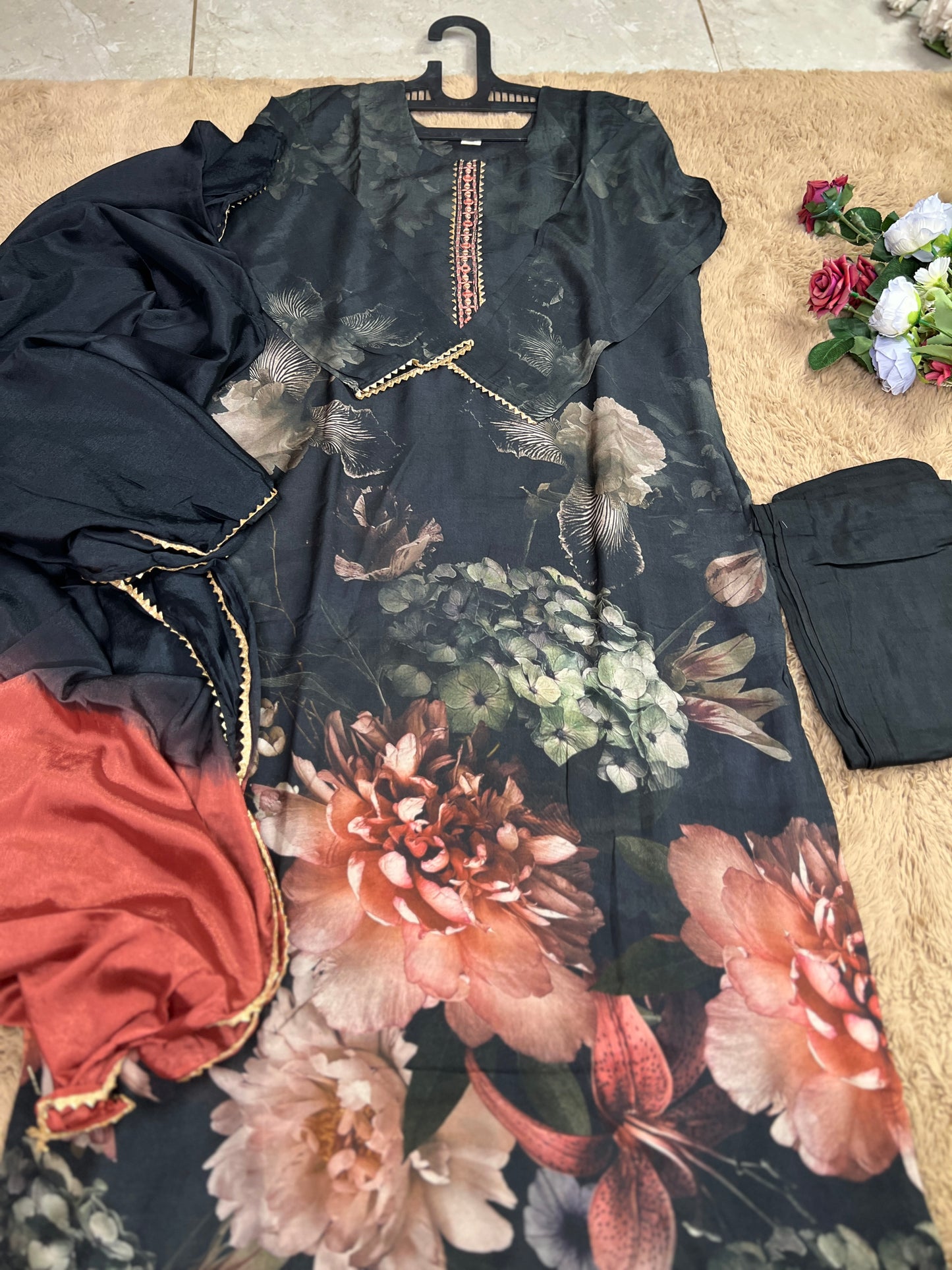 Floral Printed Maslin Ready to wear Suit